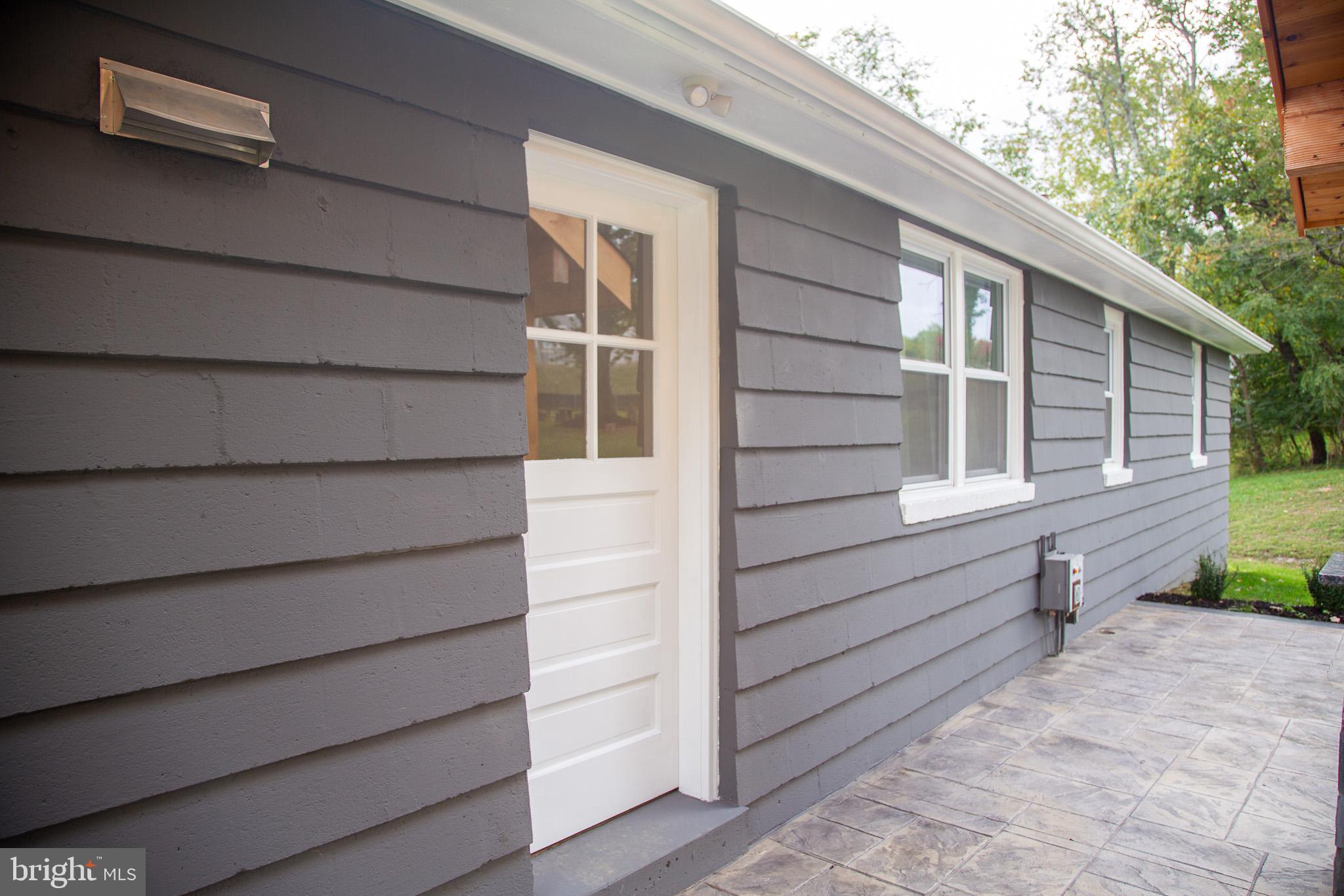 DAMASCUS OUTSIDE - Residential