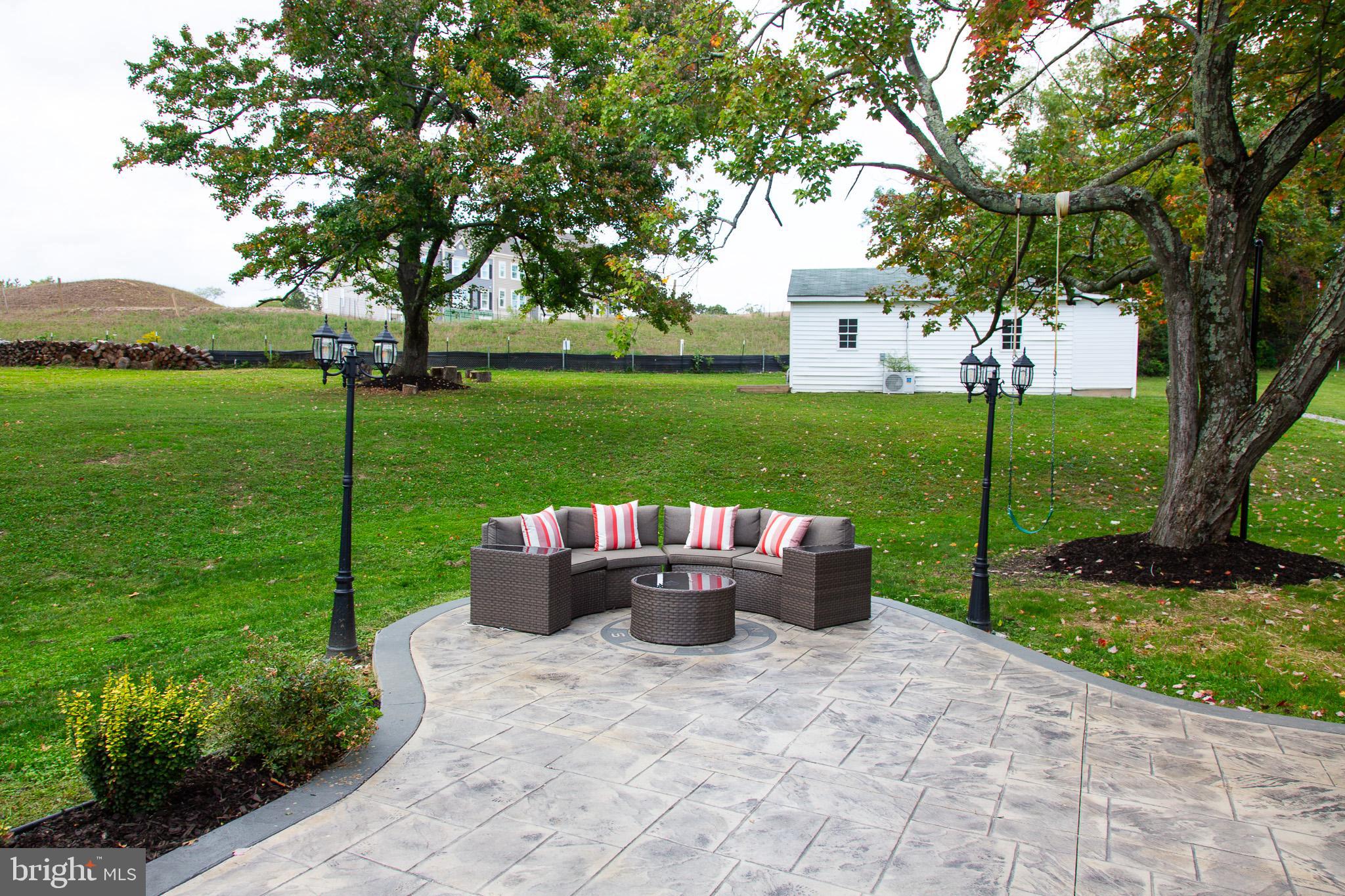 DAMASCUS OUTSIDE - Residential