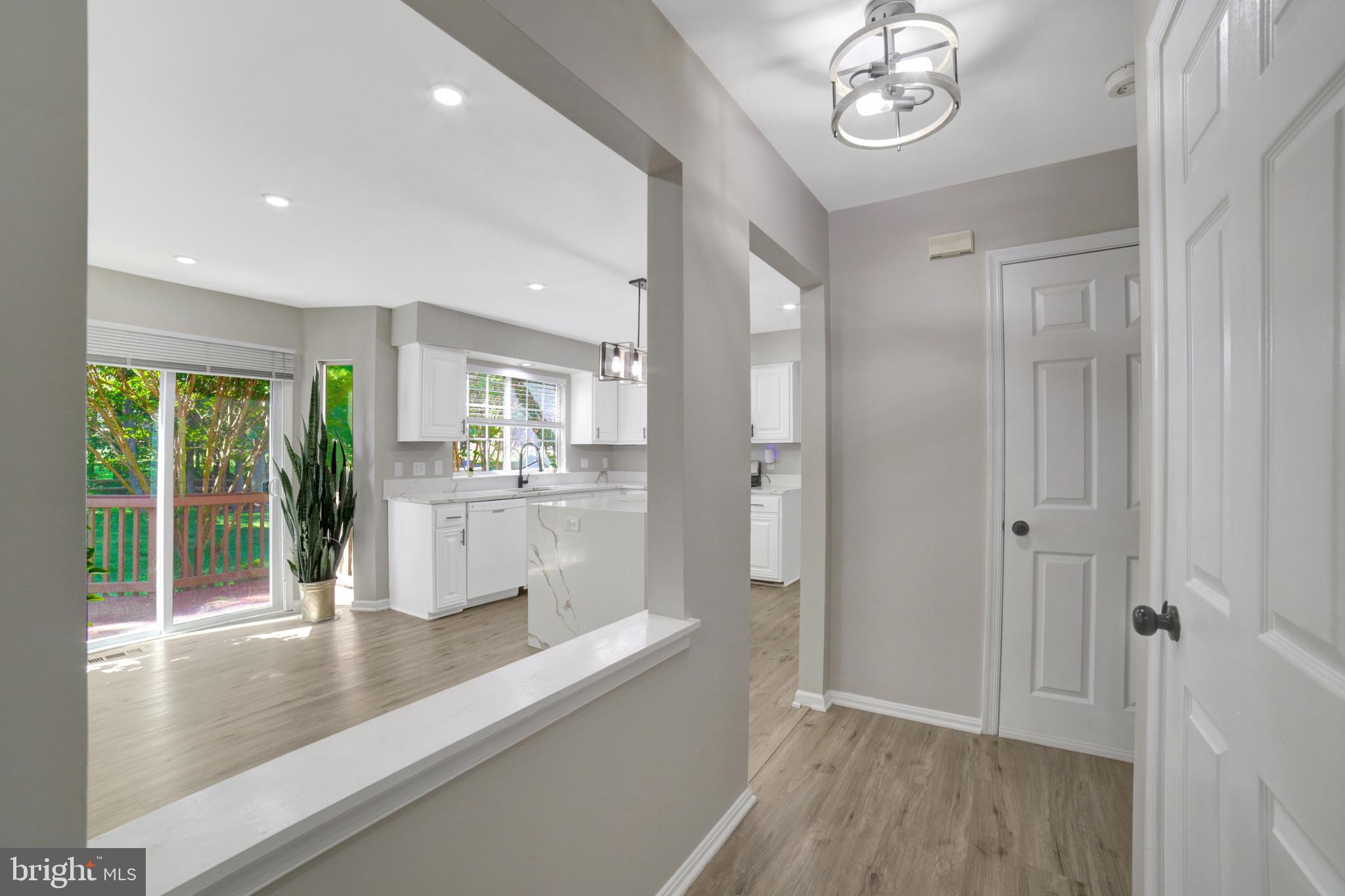 WHITE HALL FOREST - Residential