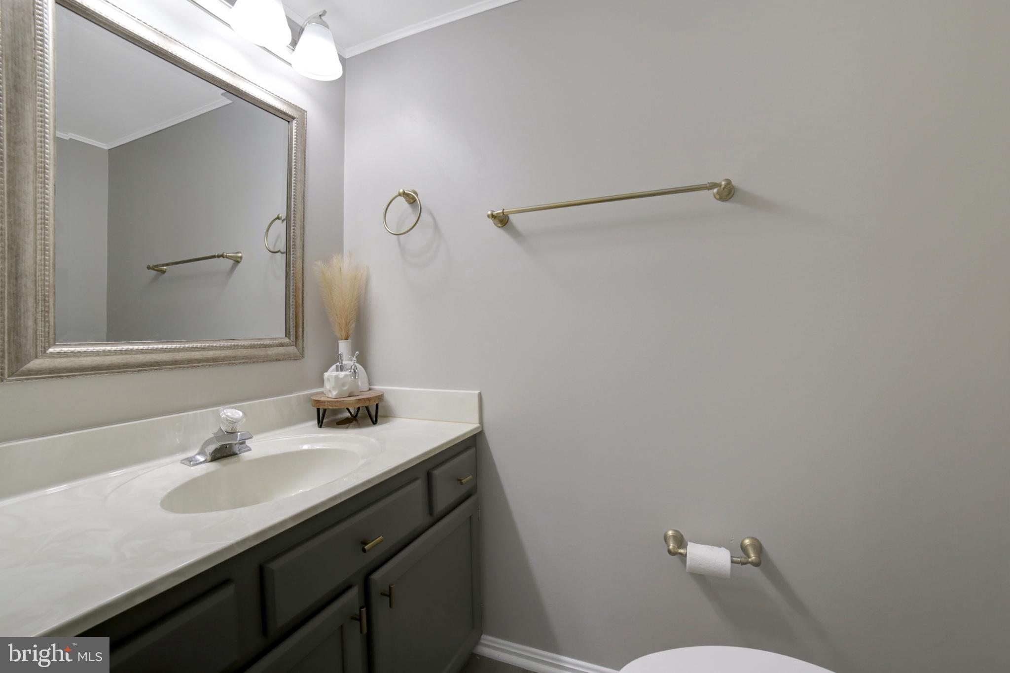 WHITE HALL FOREST - Residential