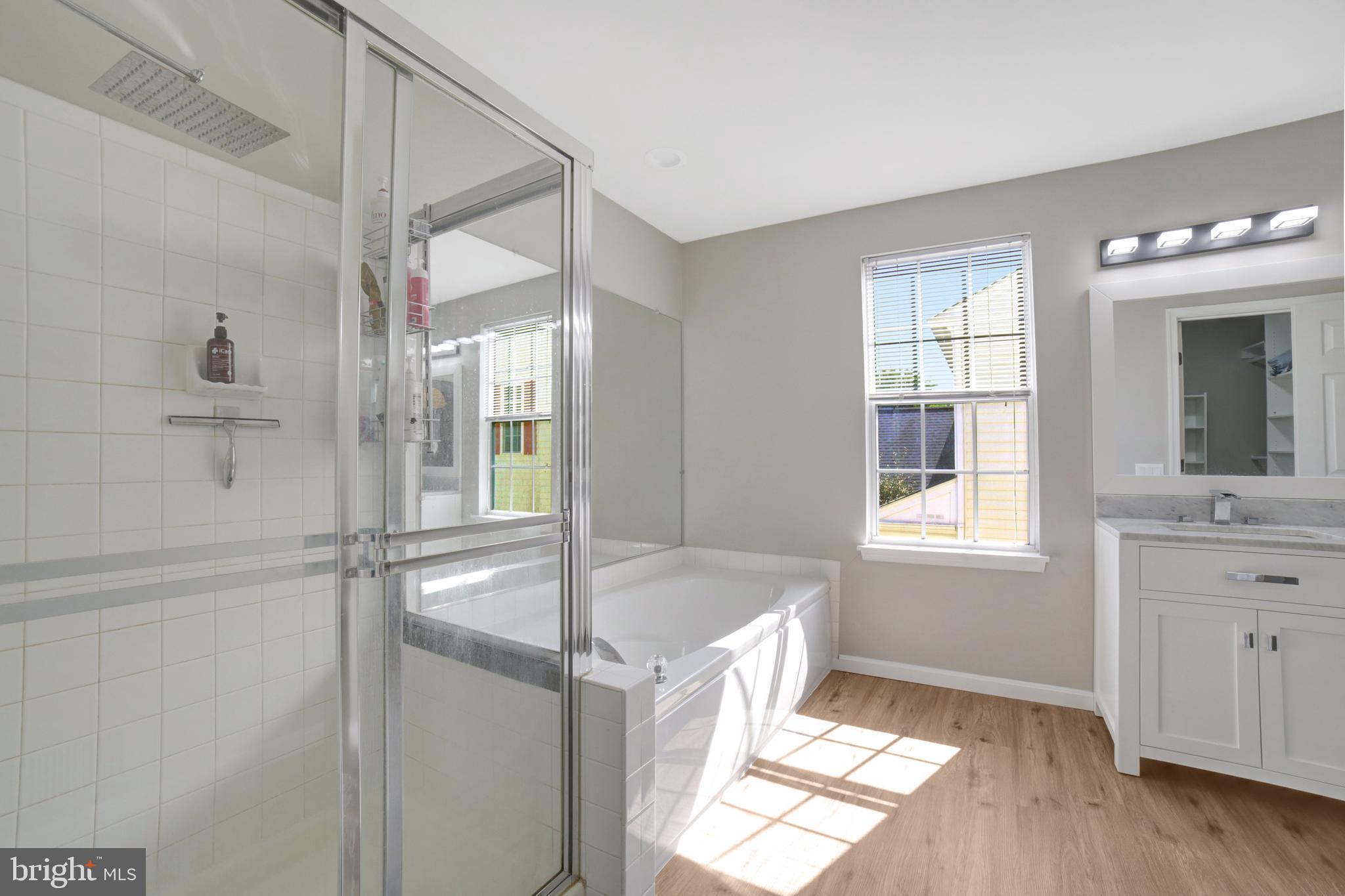 WHITE HALL FOREST - Residential