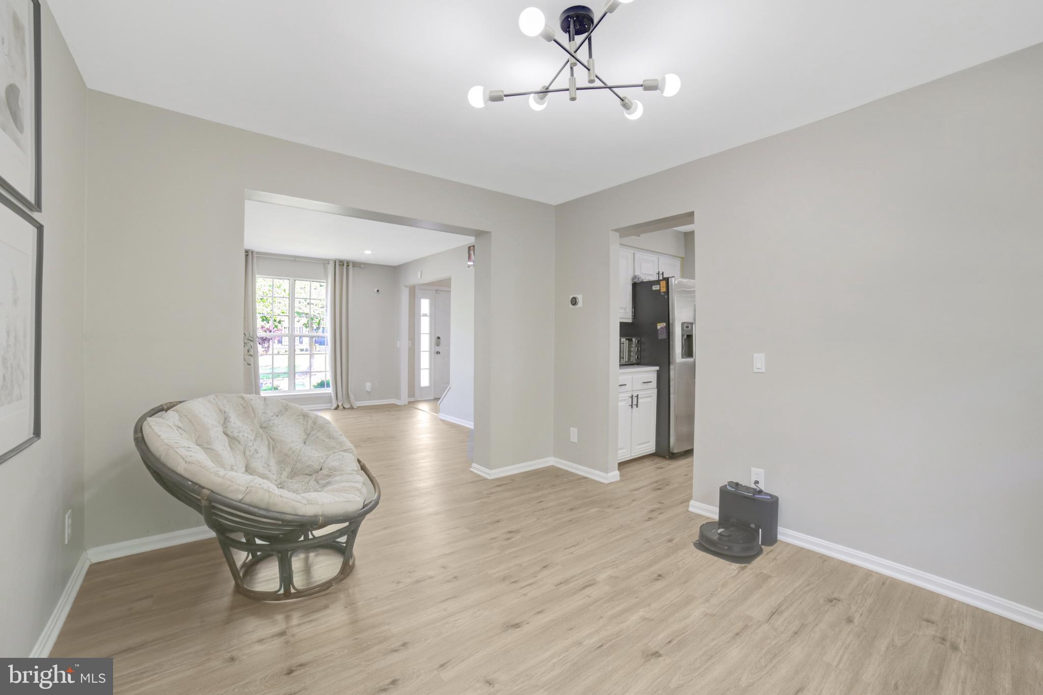 WHITE HALL FOREST - Residential