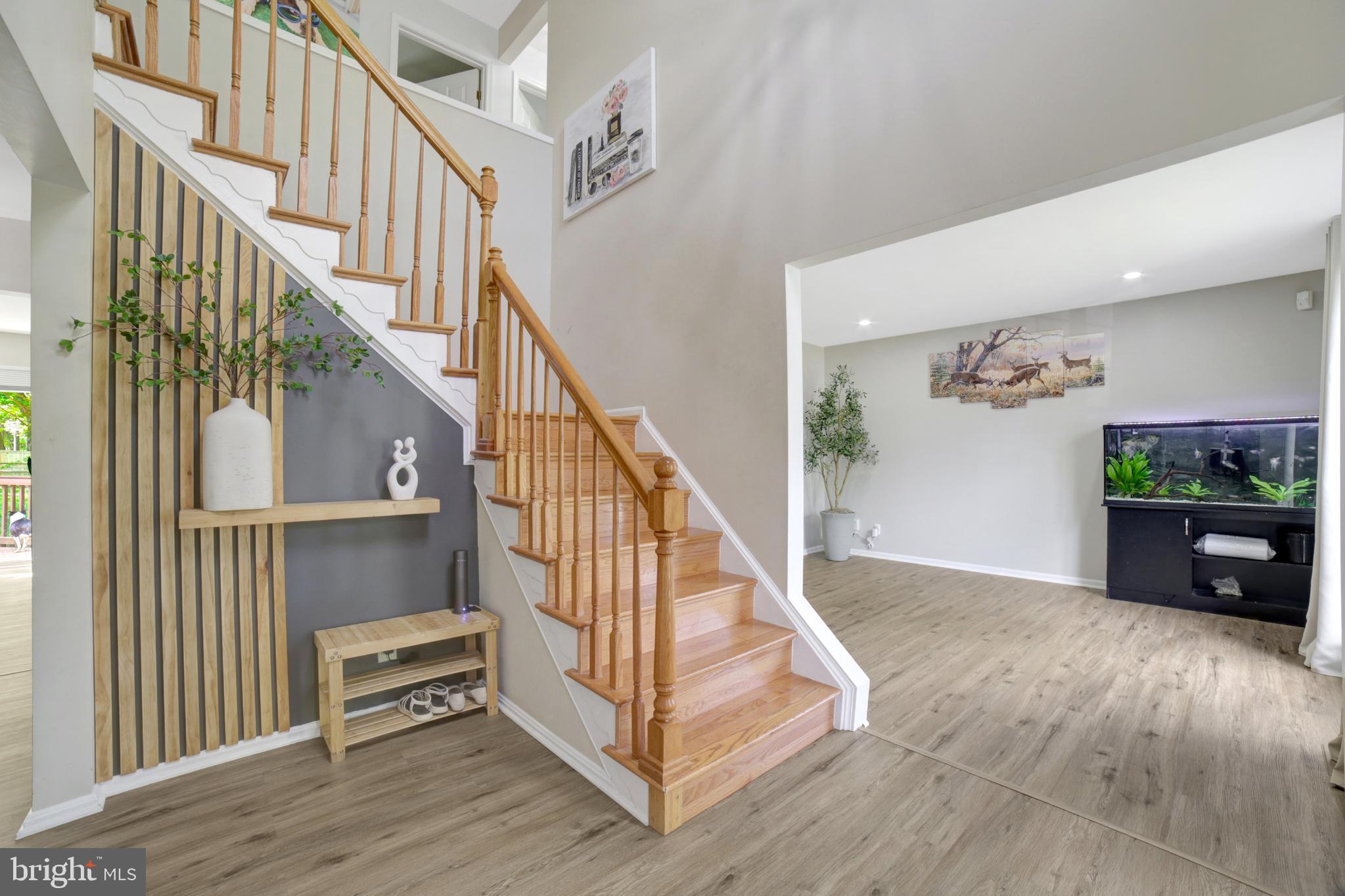 WHITE HALL FOREST - Residential