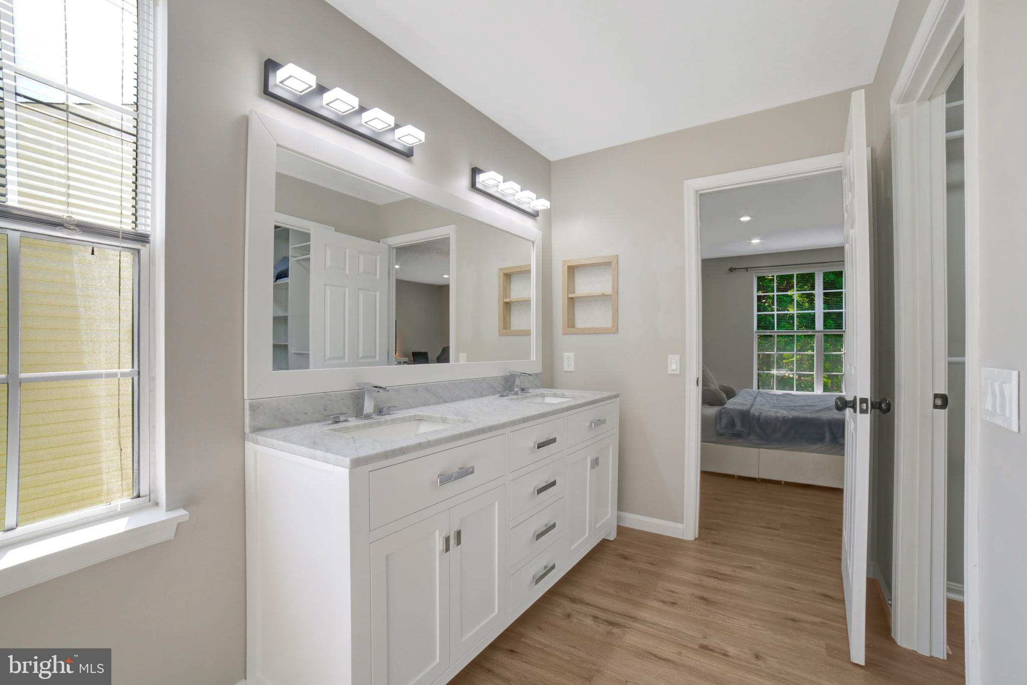 WHITE HALL FOREST - Residential