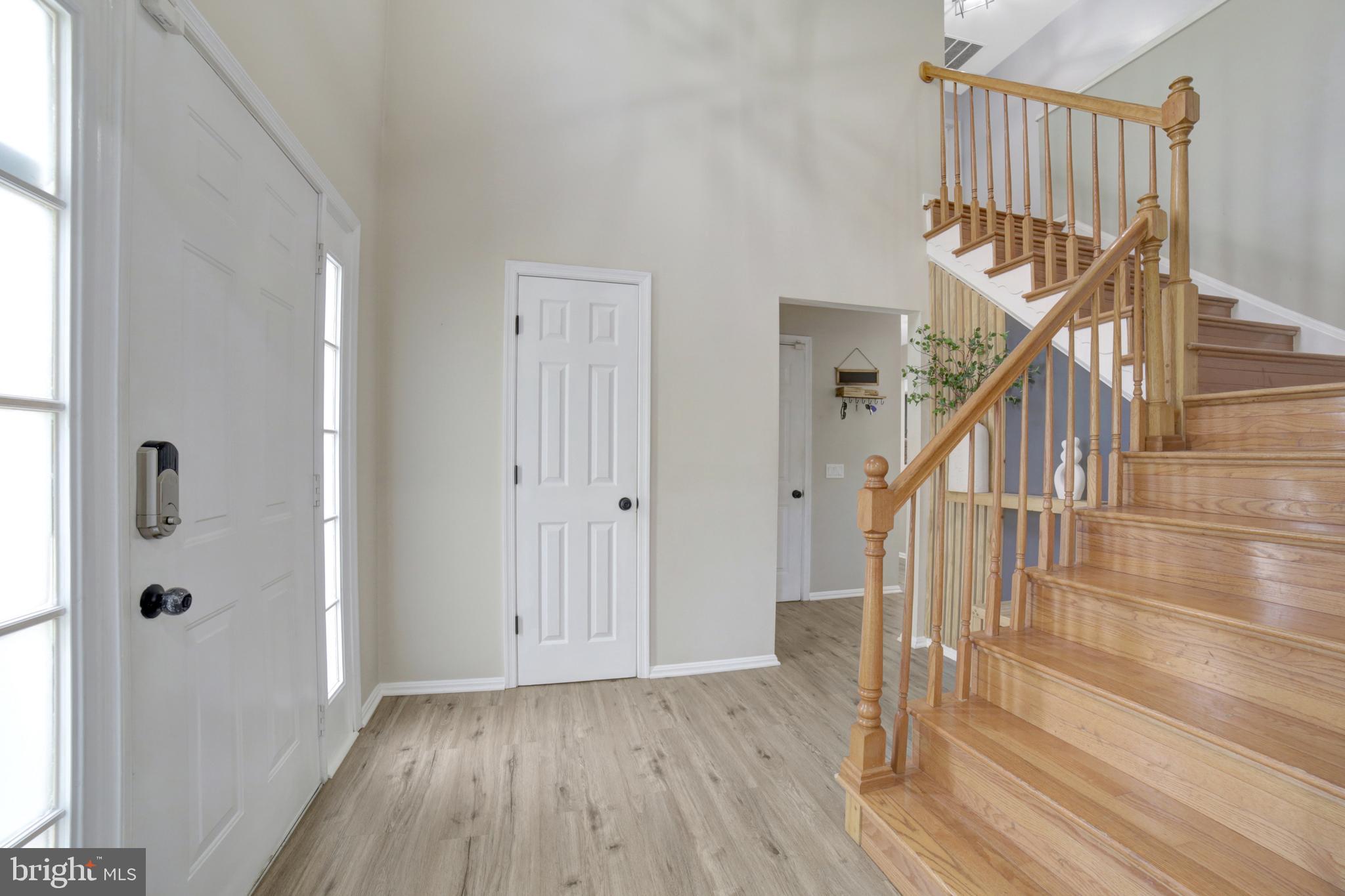 WHITE HALL FOREST - Residential