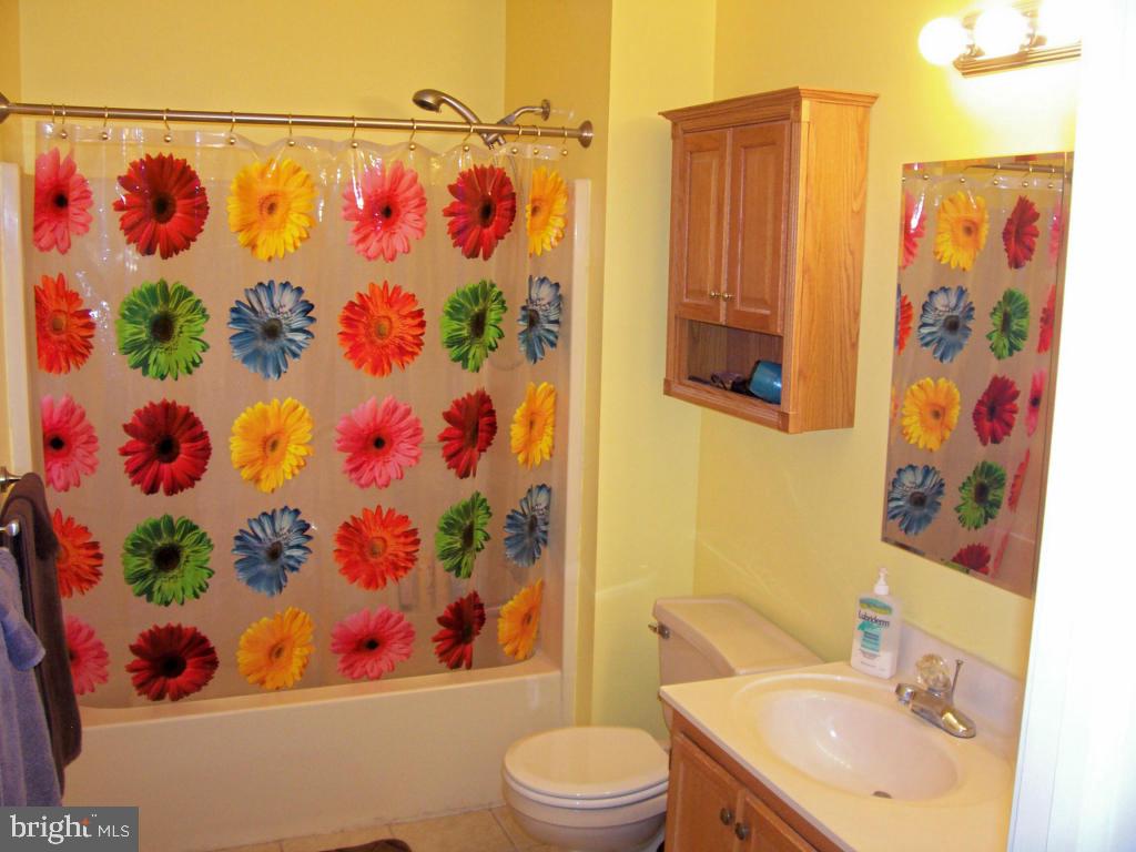 GRANDVIEW CHASE - Residential