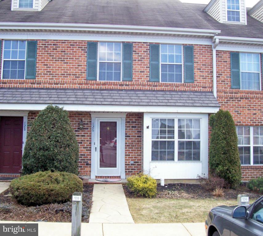 GRANDVIEW CHASE - Residential