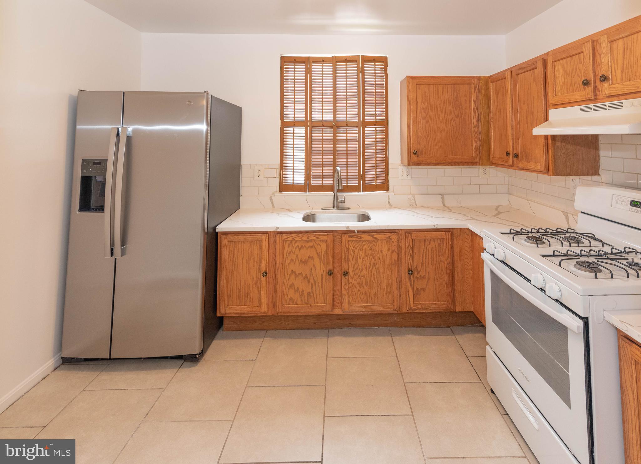 SANDTOWN-WINCHESTER - Residential