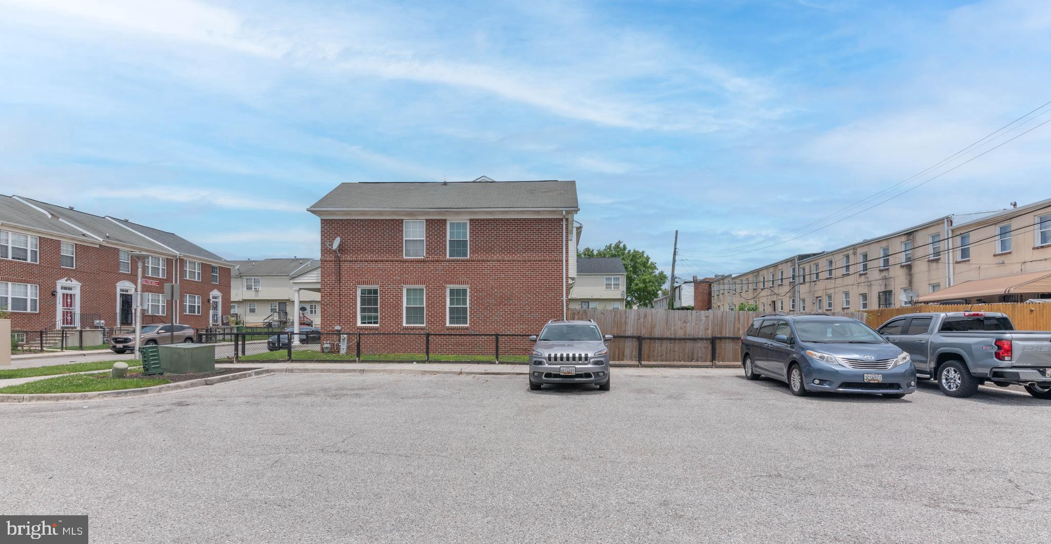 SANDTOWN-WINCHESTER - Residential