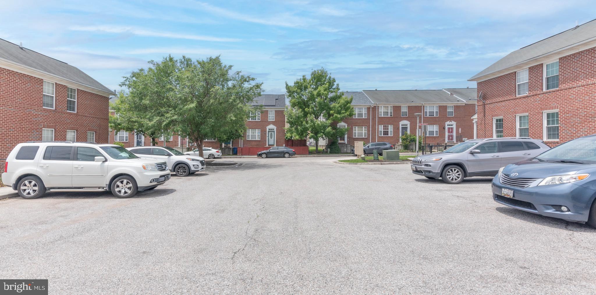 SANDTOWN-WINCHESTER - Residential