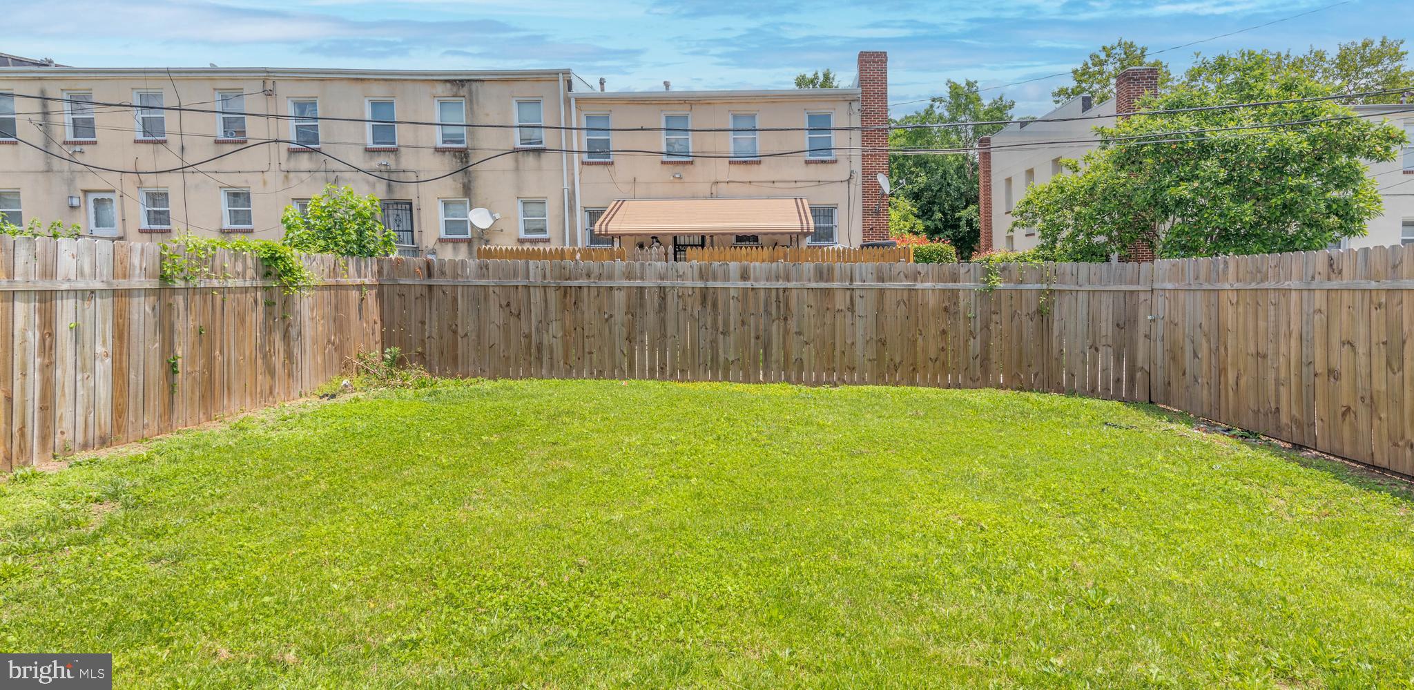 SANDTOWN-WINCHESTER - Residential