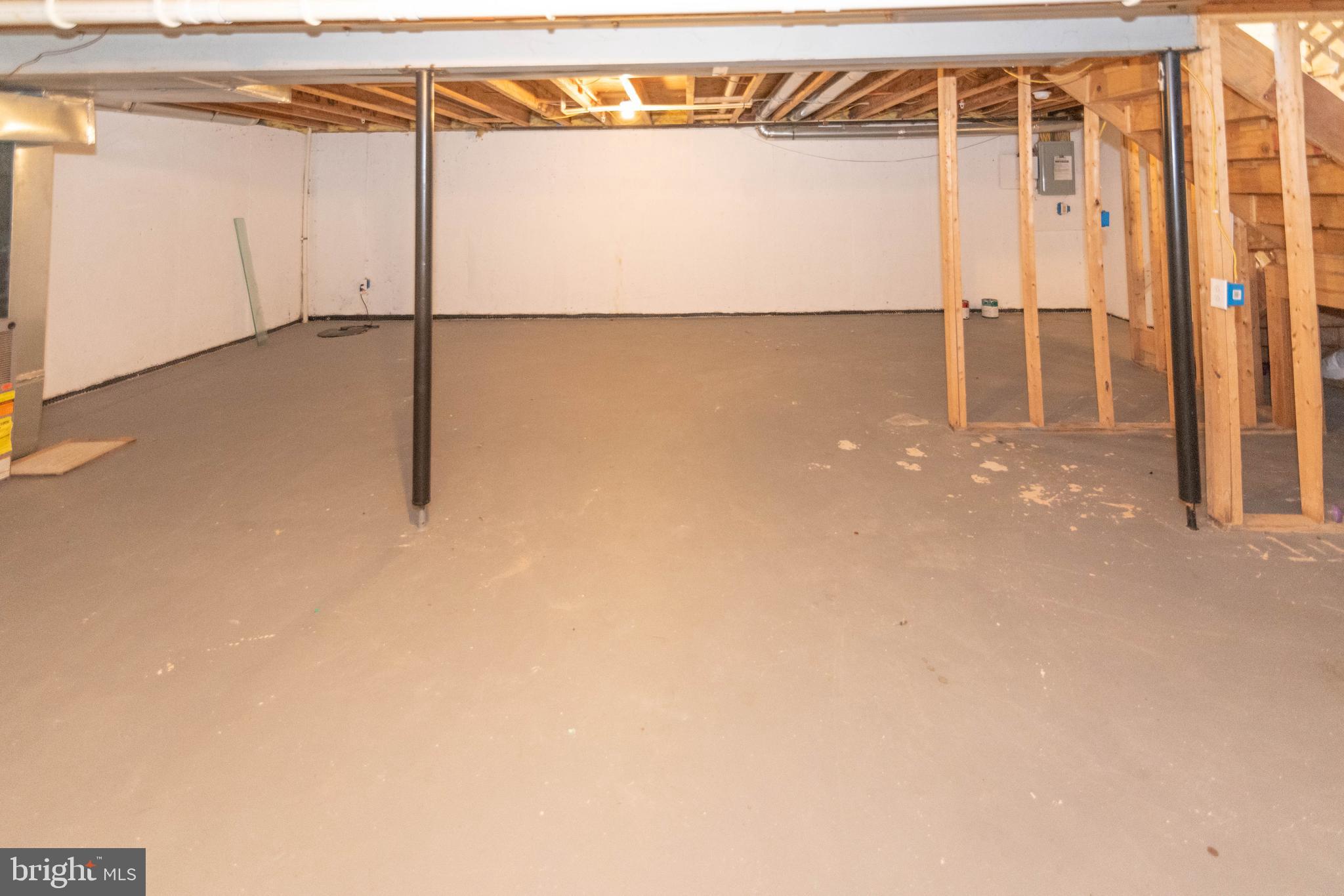 SANDTOWN-WINCHESTER - Residential