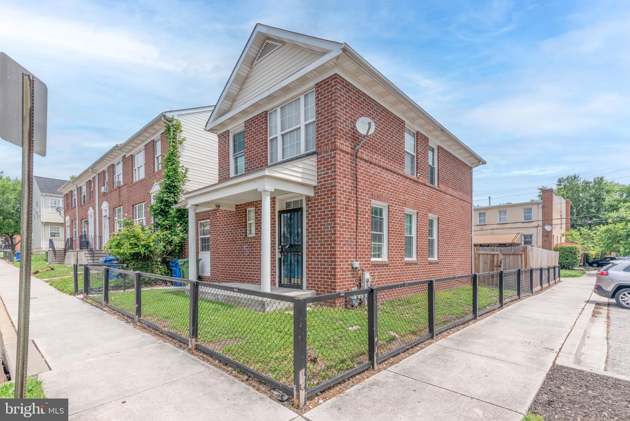 SANDTOWN-WINCHESTER - Residential