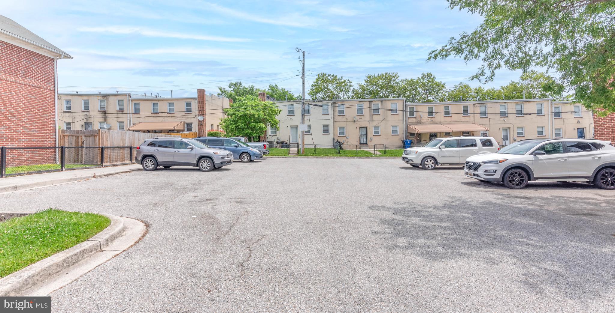 SANDTOWN-WINCHESTER - Residential