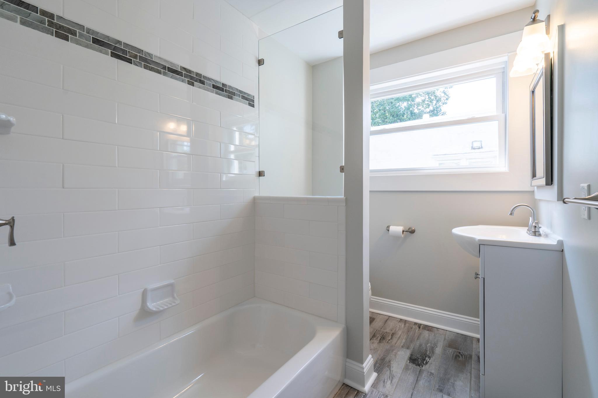 ARDMORE PARK - Residential