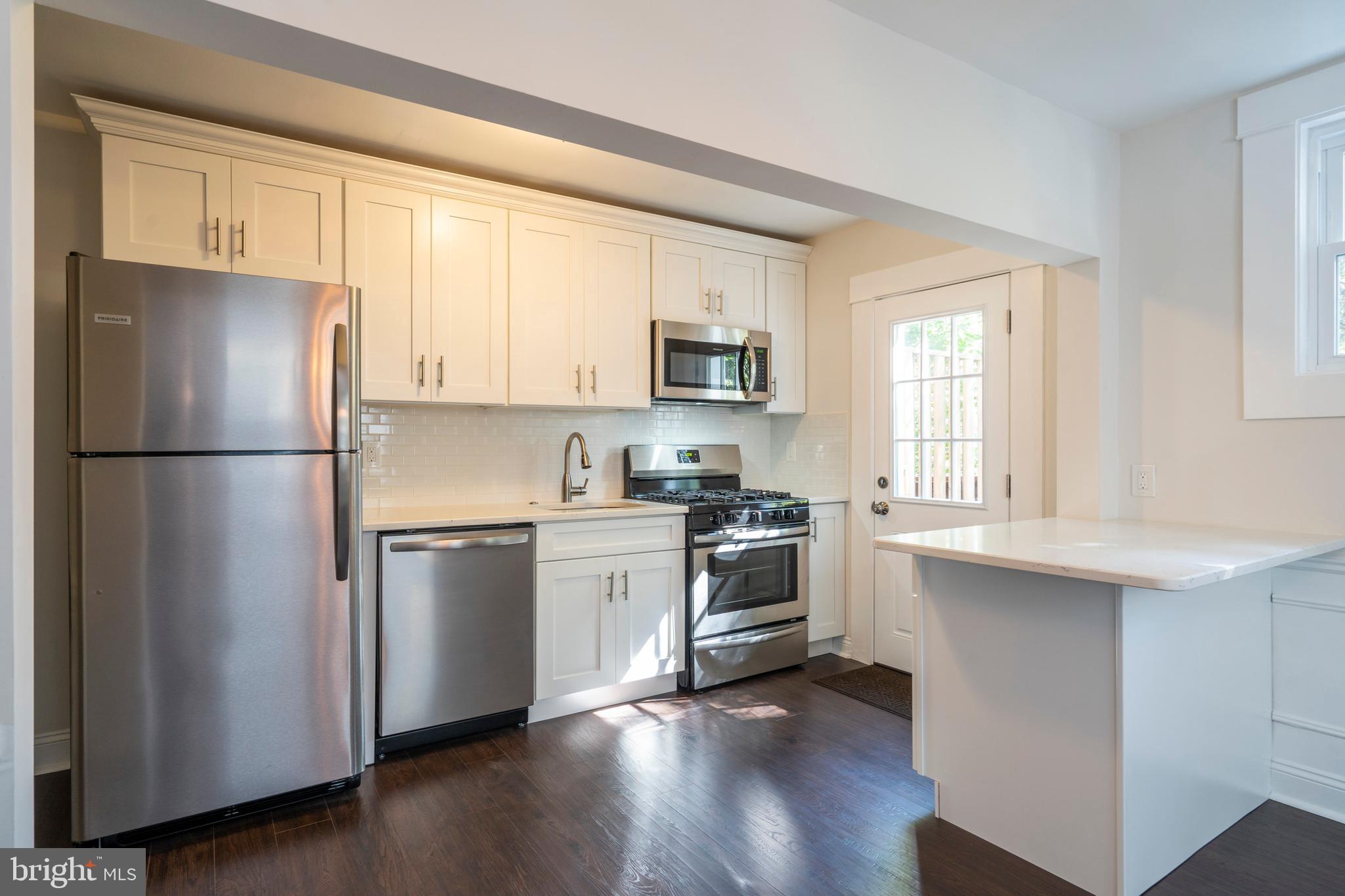 ARDMORE PARK - Residential