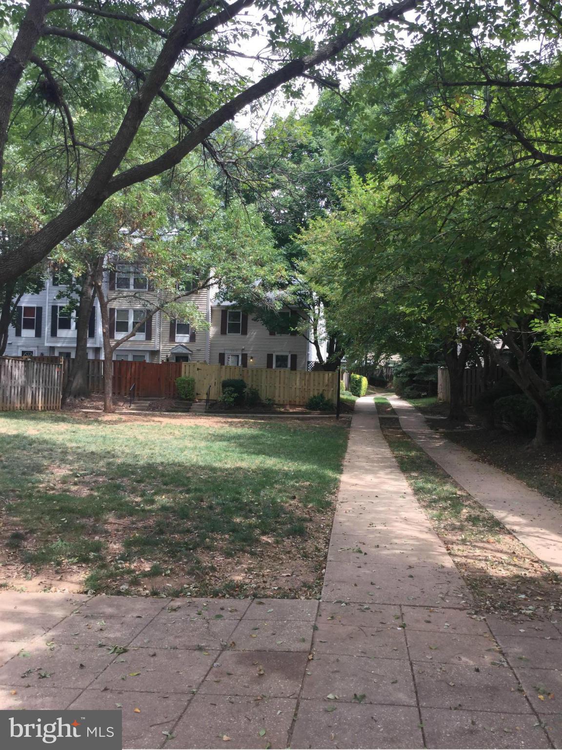 CHURCHILL TOWN SECTOR - Residential Lease