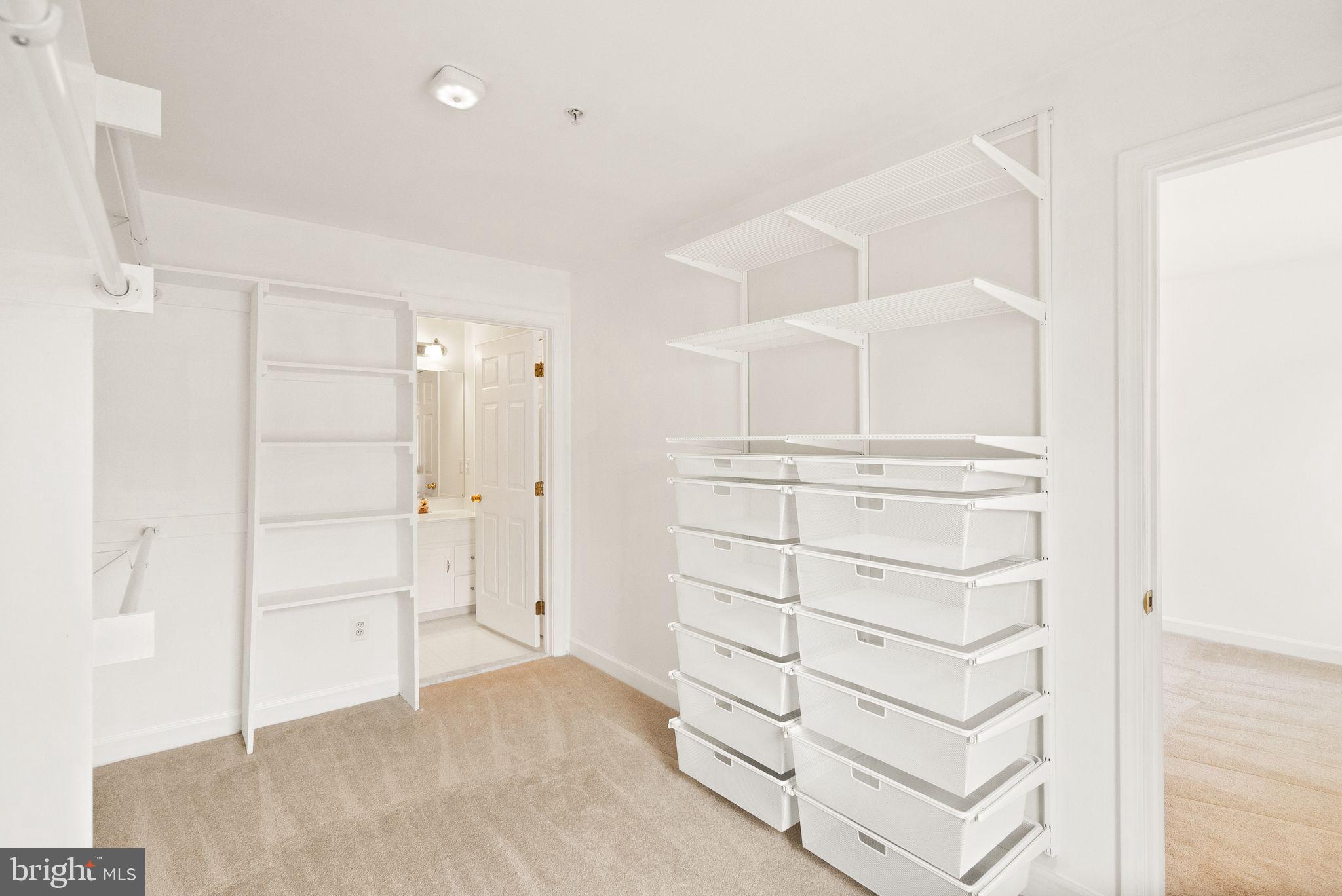 JEFFERSON PARK TOWNHOUSE - Residential