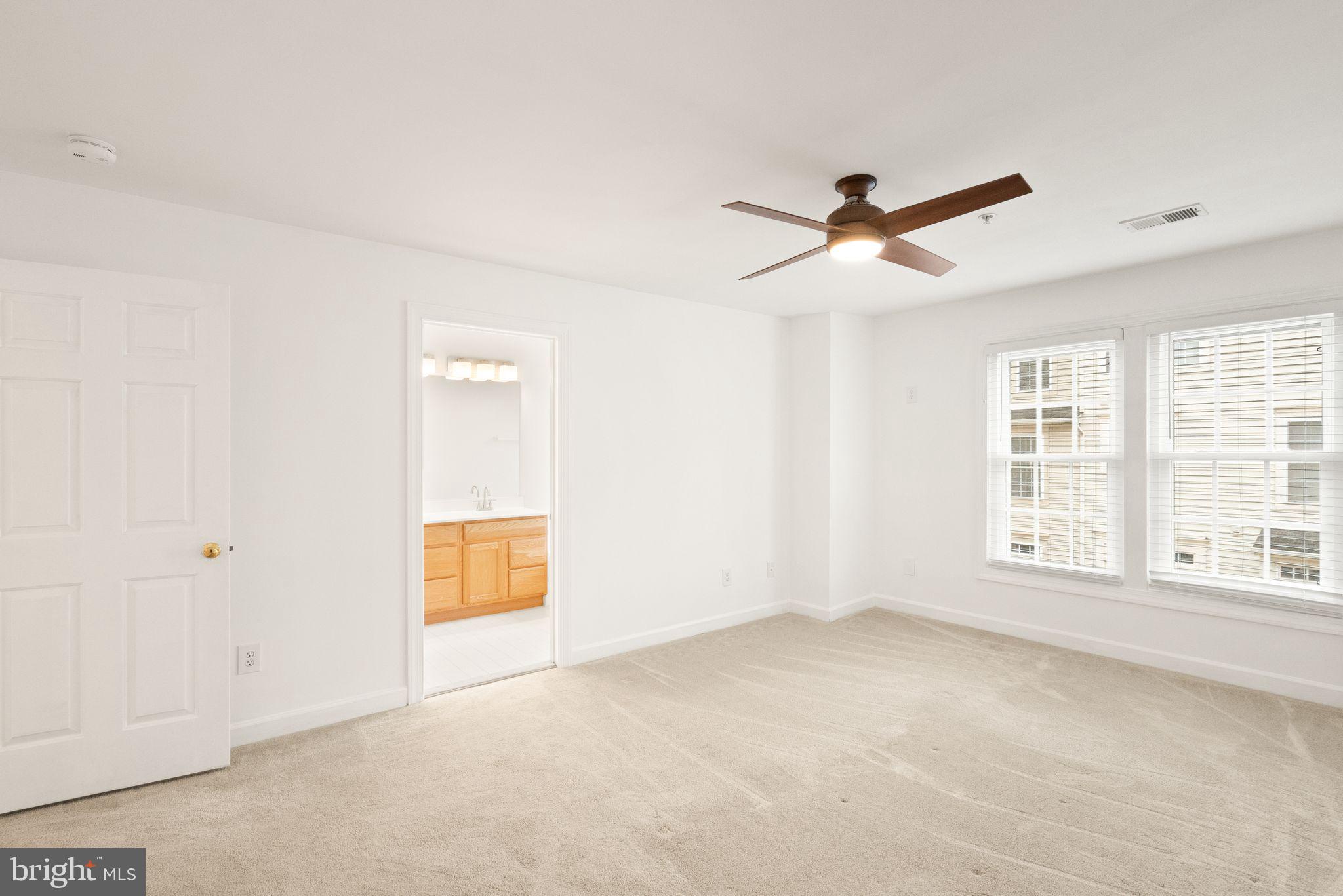 JEFFERSON PARK TOWNHOUSE - Residential