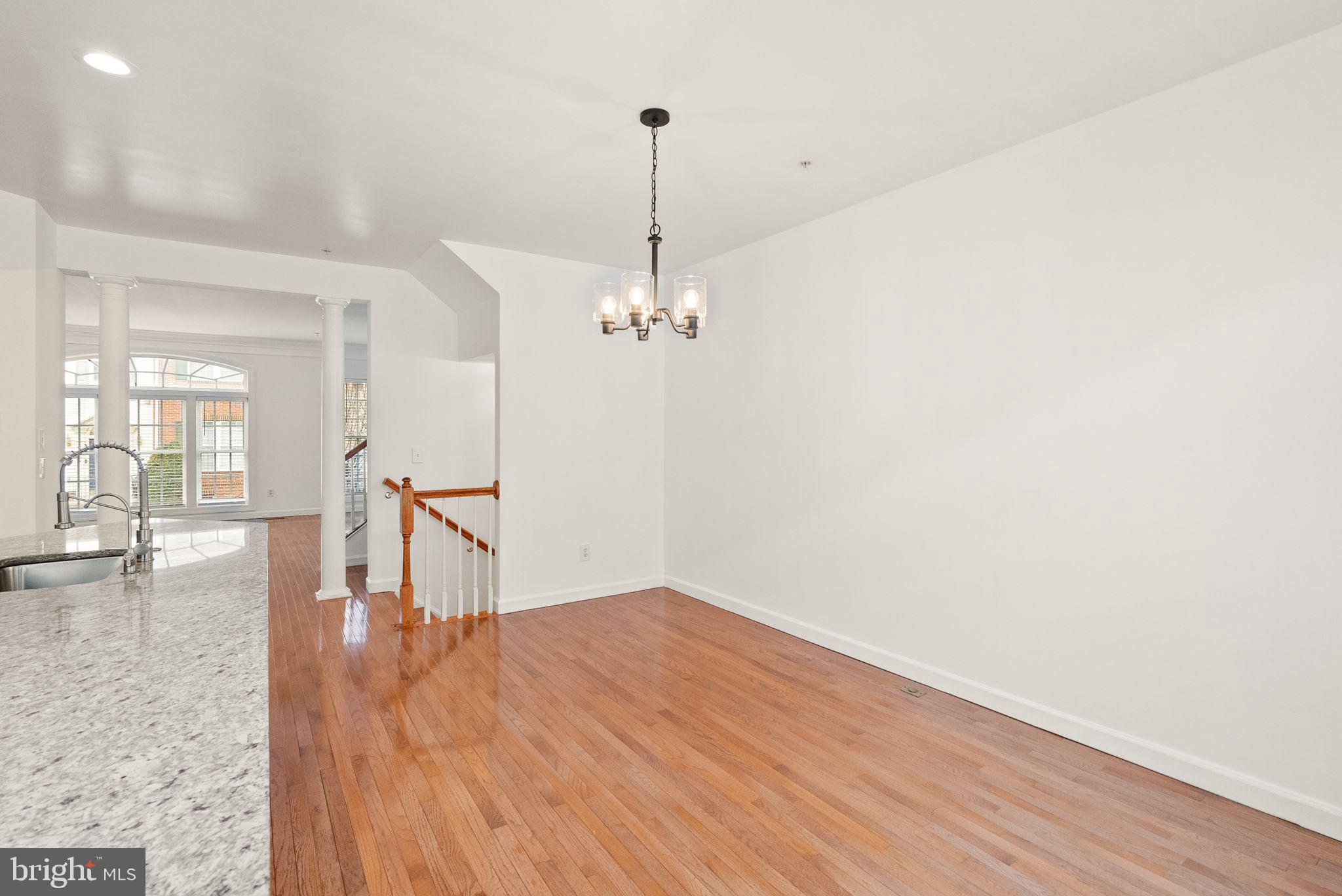 JEFFERSON PARK TOWNHOUSE - Residential