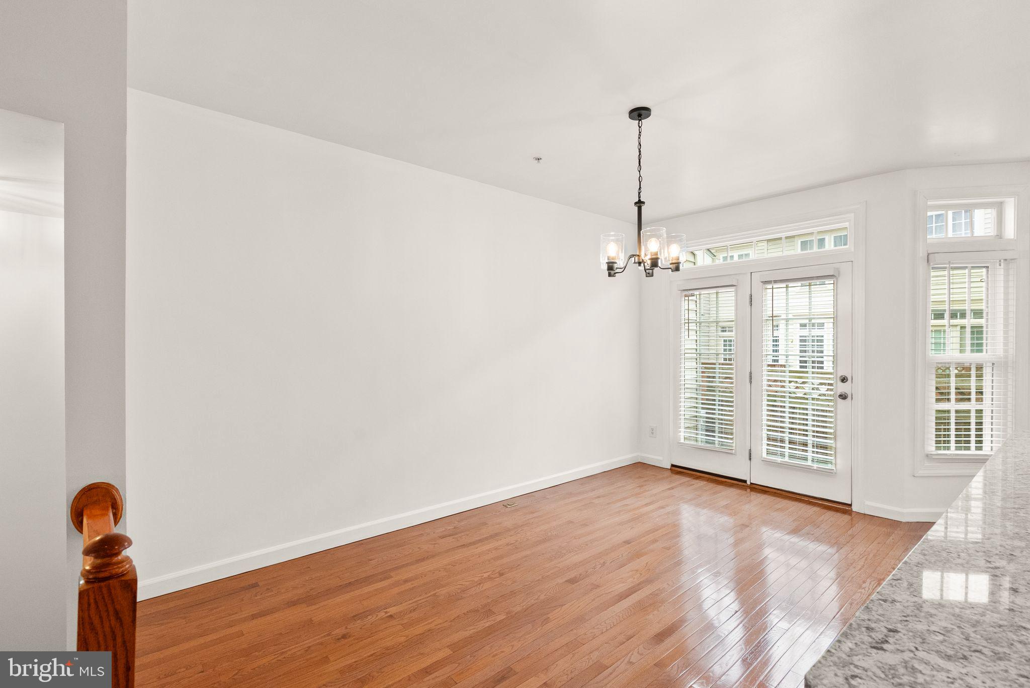 JEFFERSON PARK TOWNHOUSE - Residential