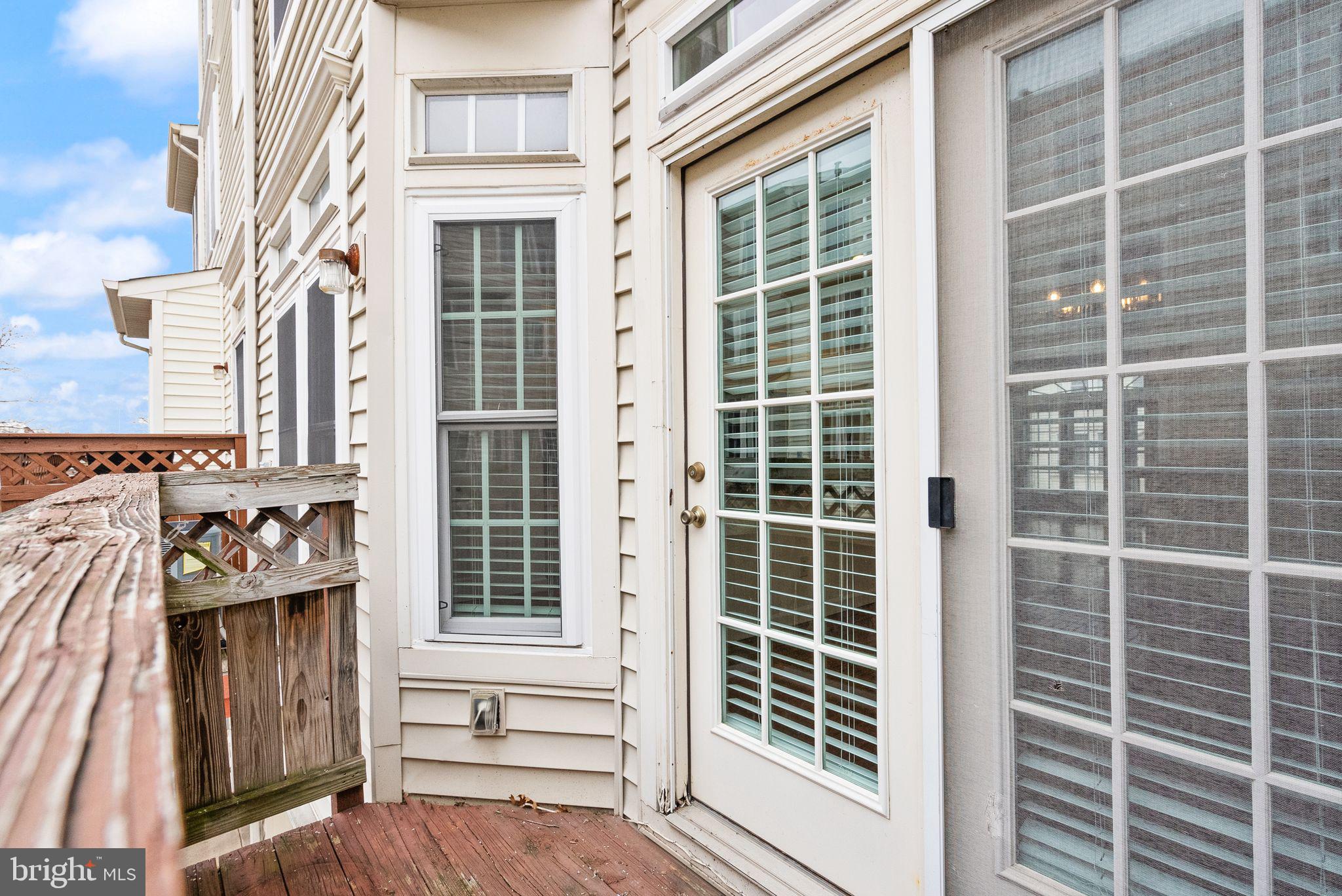 JEFFERSON PARK TOWNHOUSE - Residential