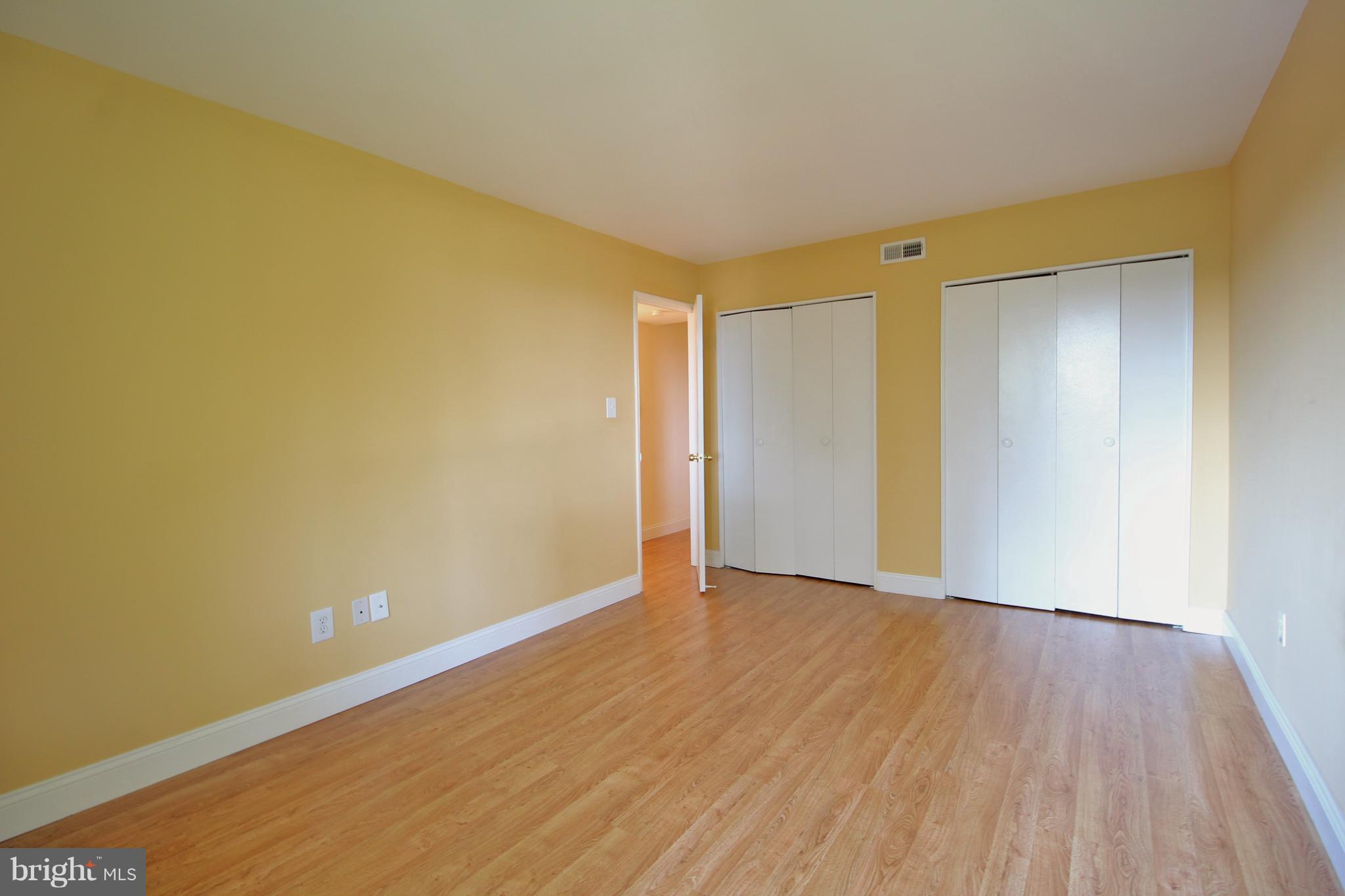 FALLS PLAZA - Residential Lease