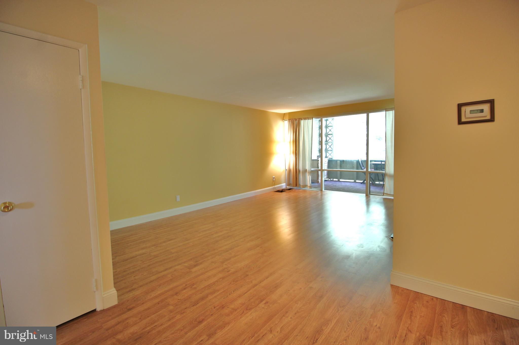 FALLS PLAZA - Residential Lease