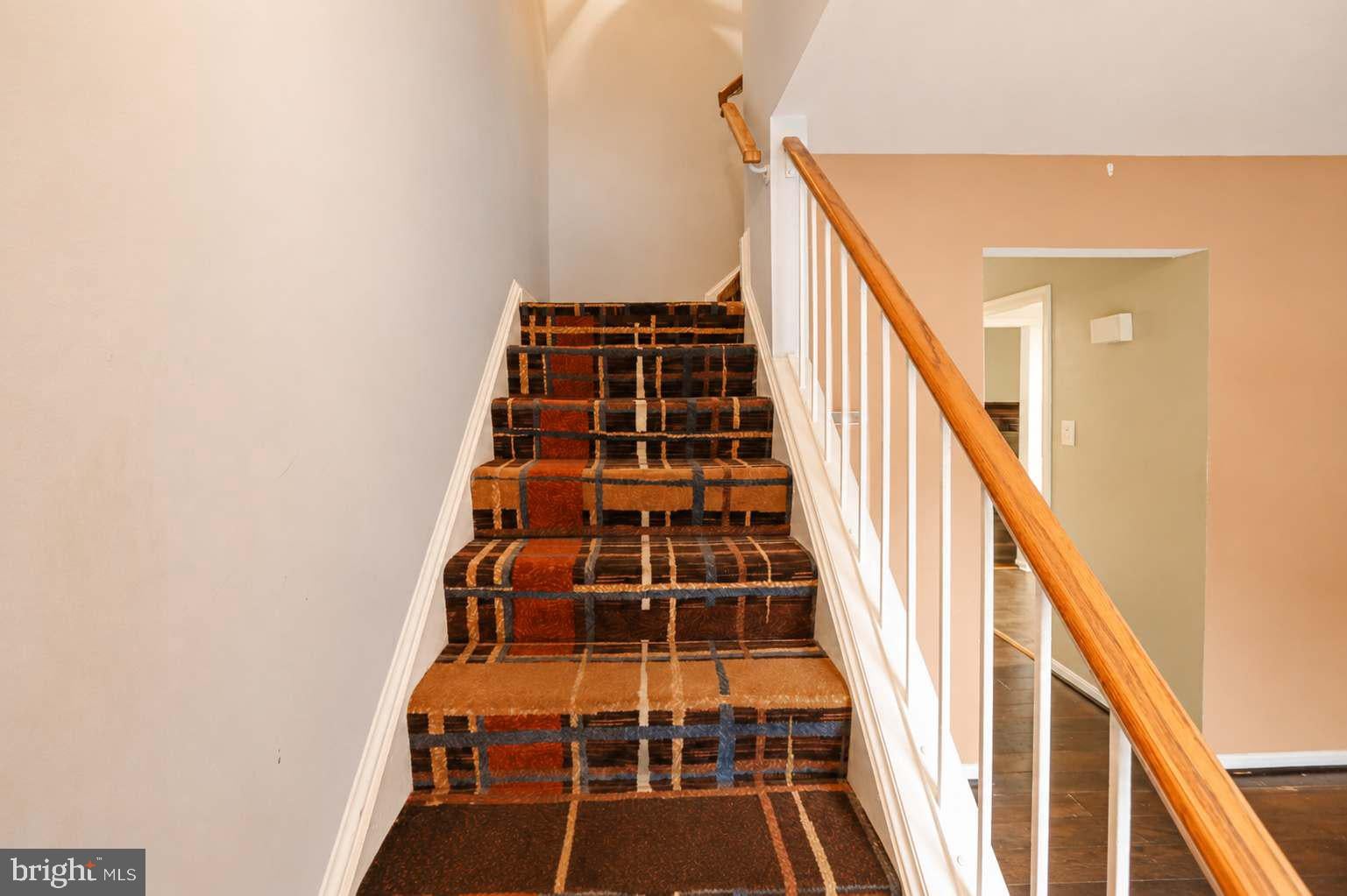 367 LINDEN COURT