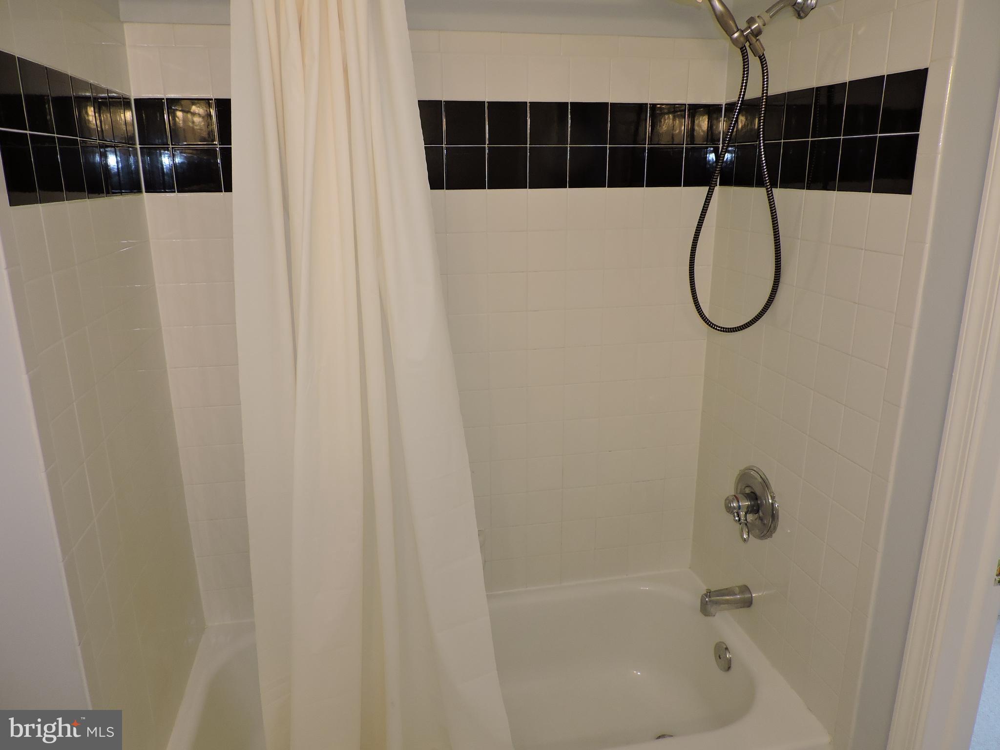 PLEASANT FIELDS - Residential Lease