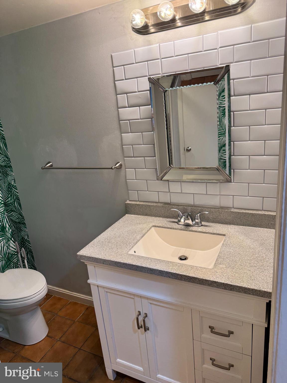 PLEASANT FIELDS - Residential Lease