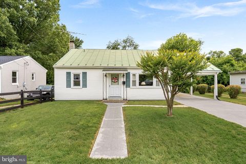 23 W FAIRFAX STREET BERRYVILLE VA 22611