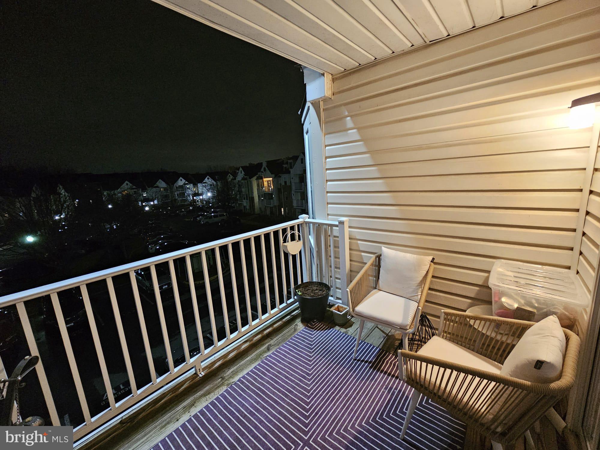 LARGO TOWN CENTER CONDOMINIUMS - Residential Lease