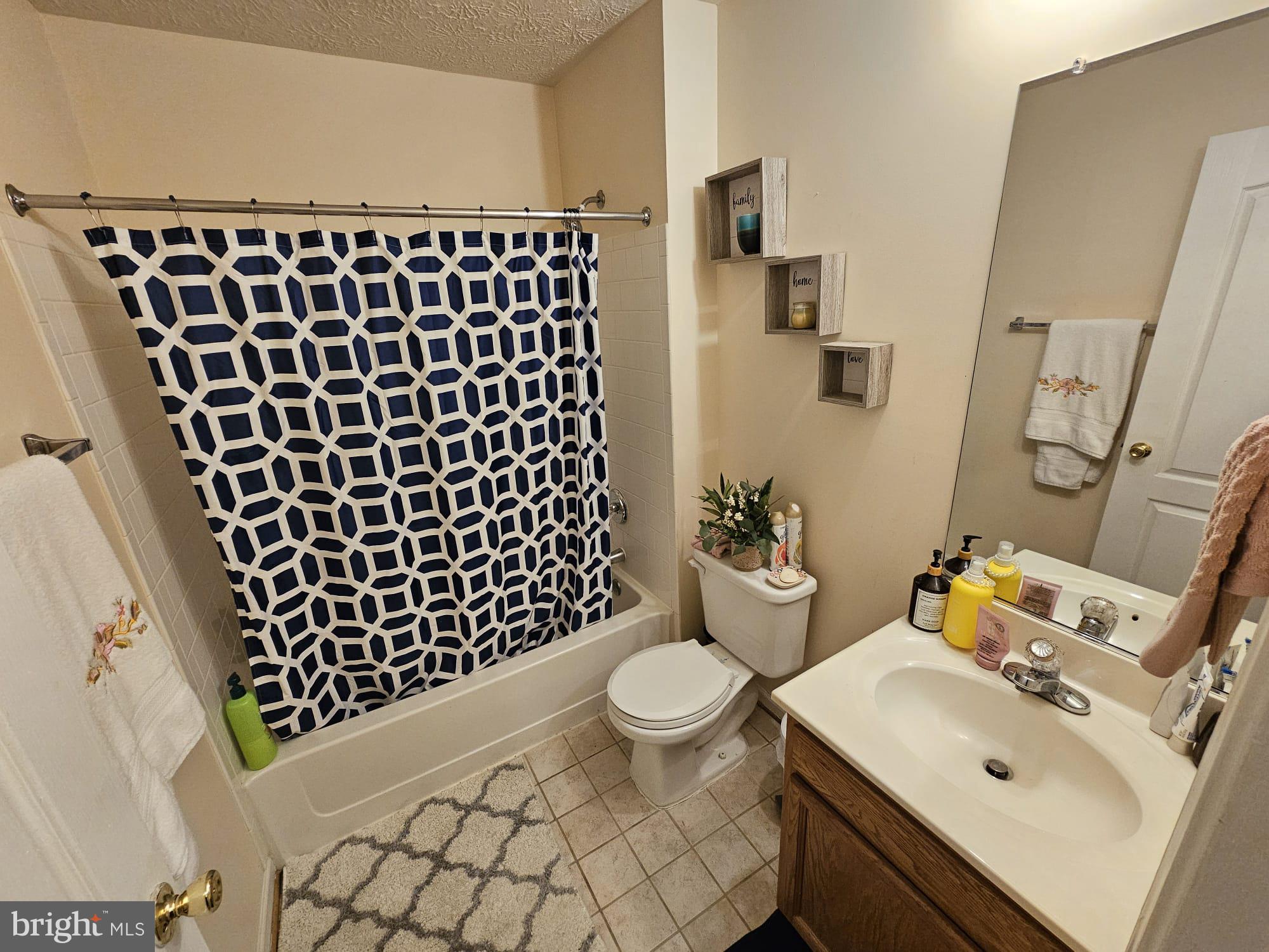 LARGO TOWN CENTER CONDOMINIUMS - Residential Lease