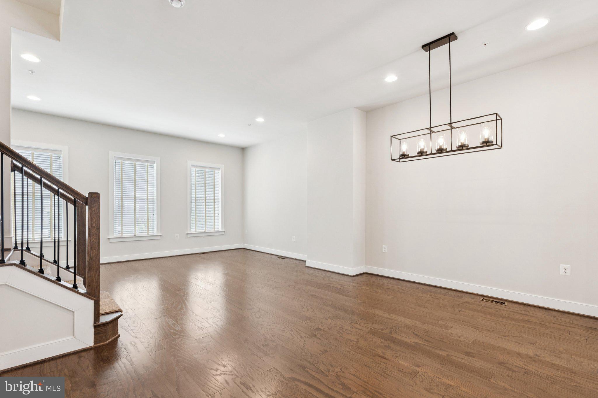 POTOMAC YARD - Residential Lease