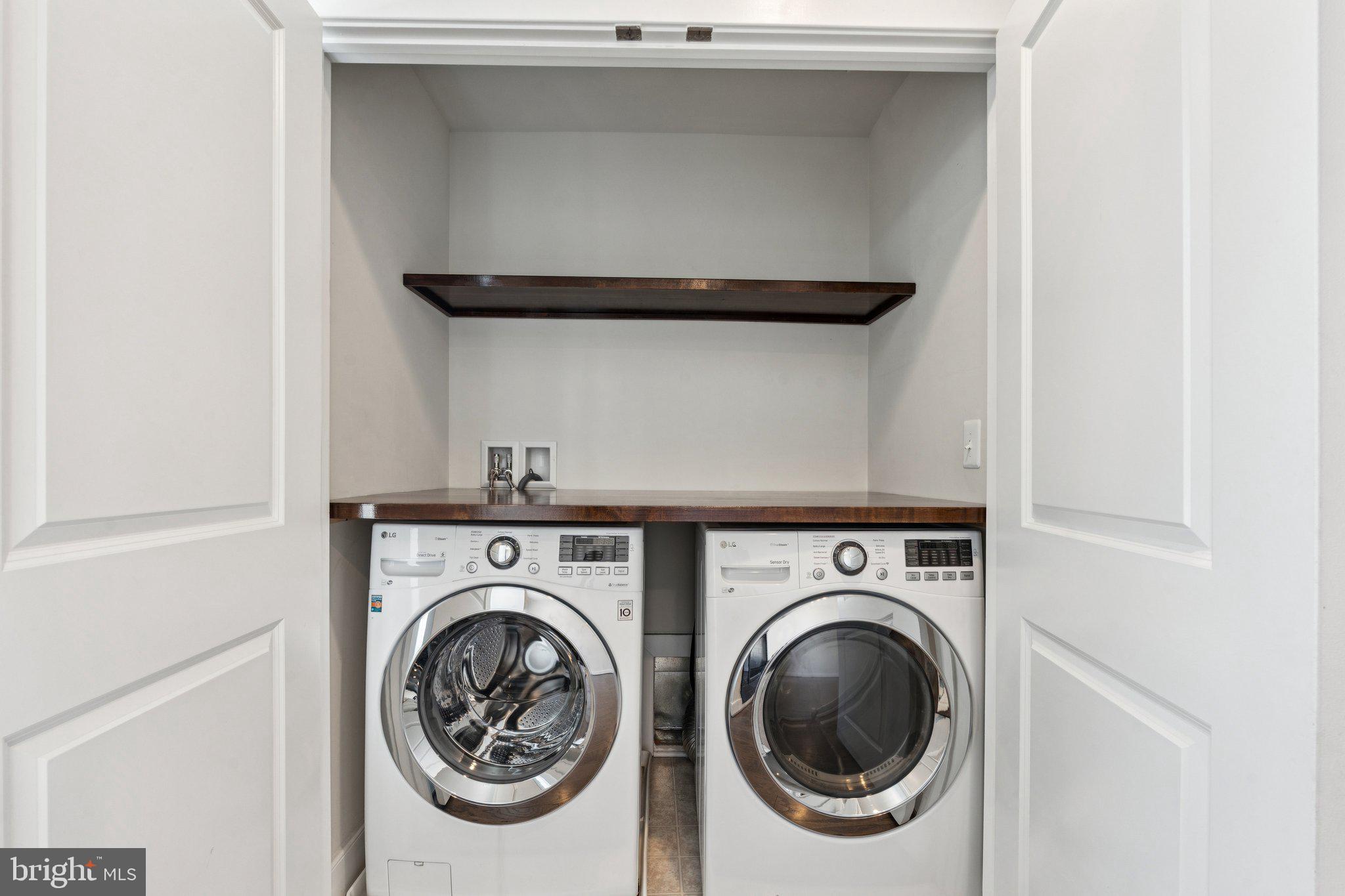 POTOMAC YARD - Residential Lease