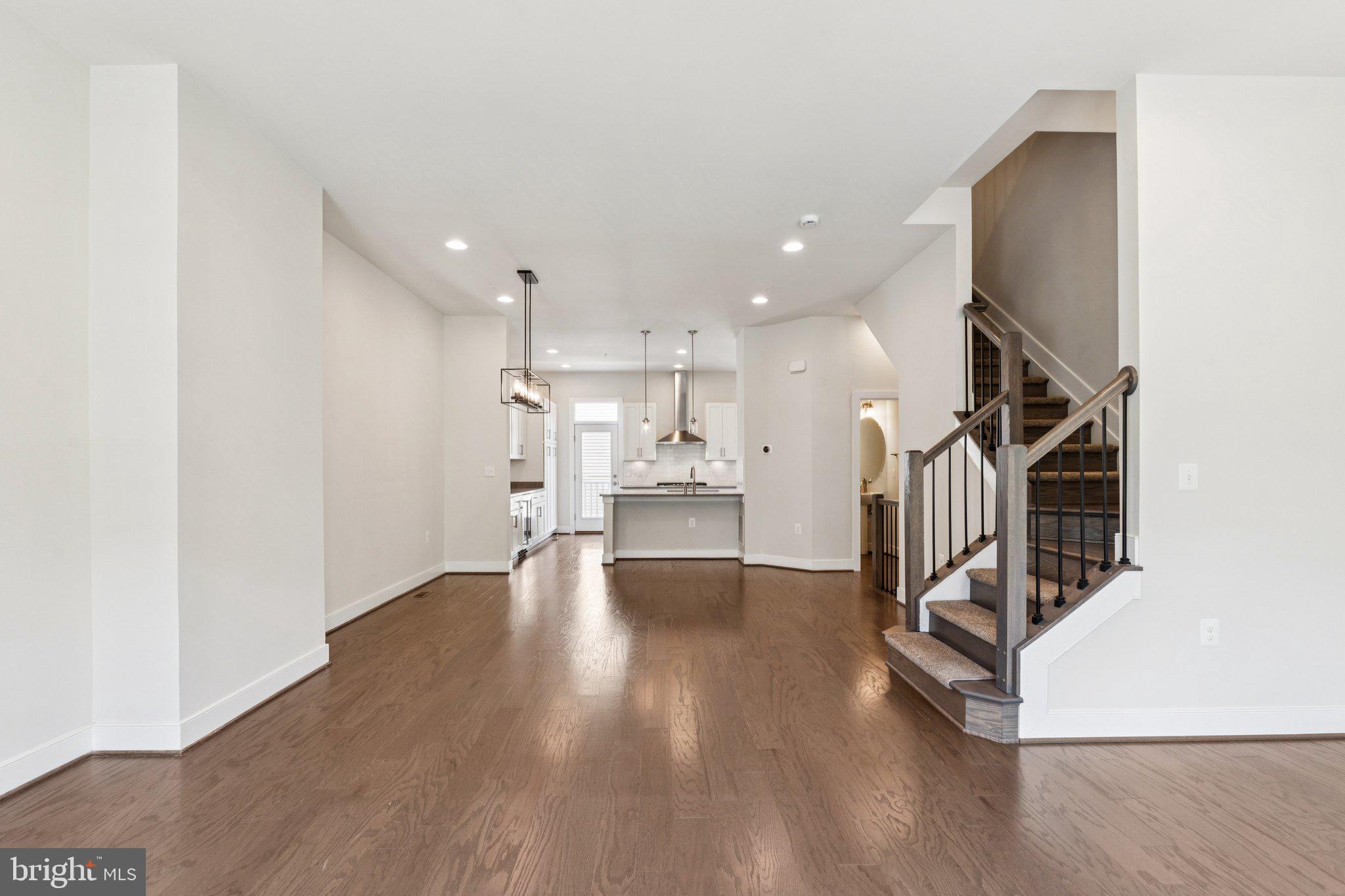 POTOMAC YARD - Residential Lease