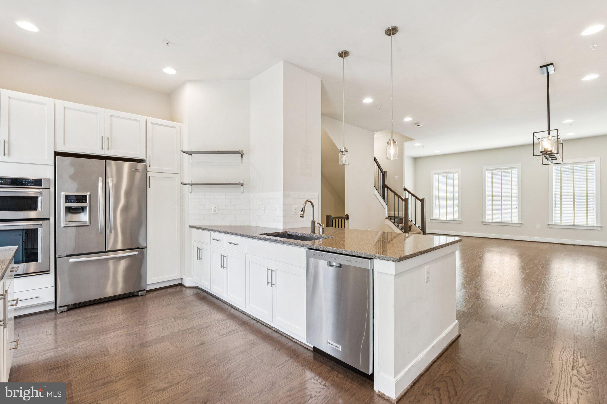 POTOMAC YARD - Residential Lease