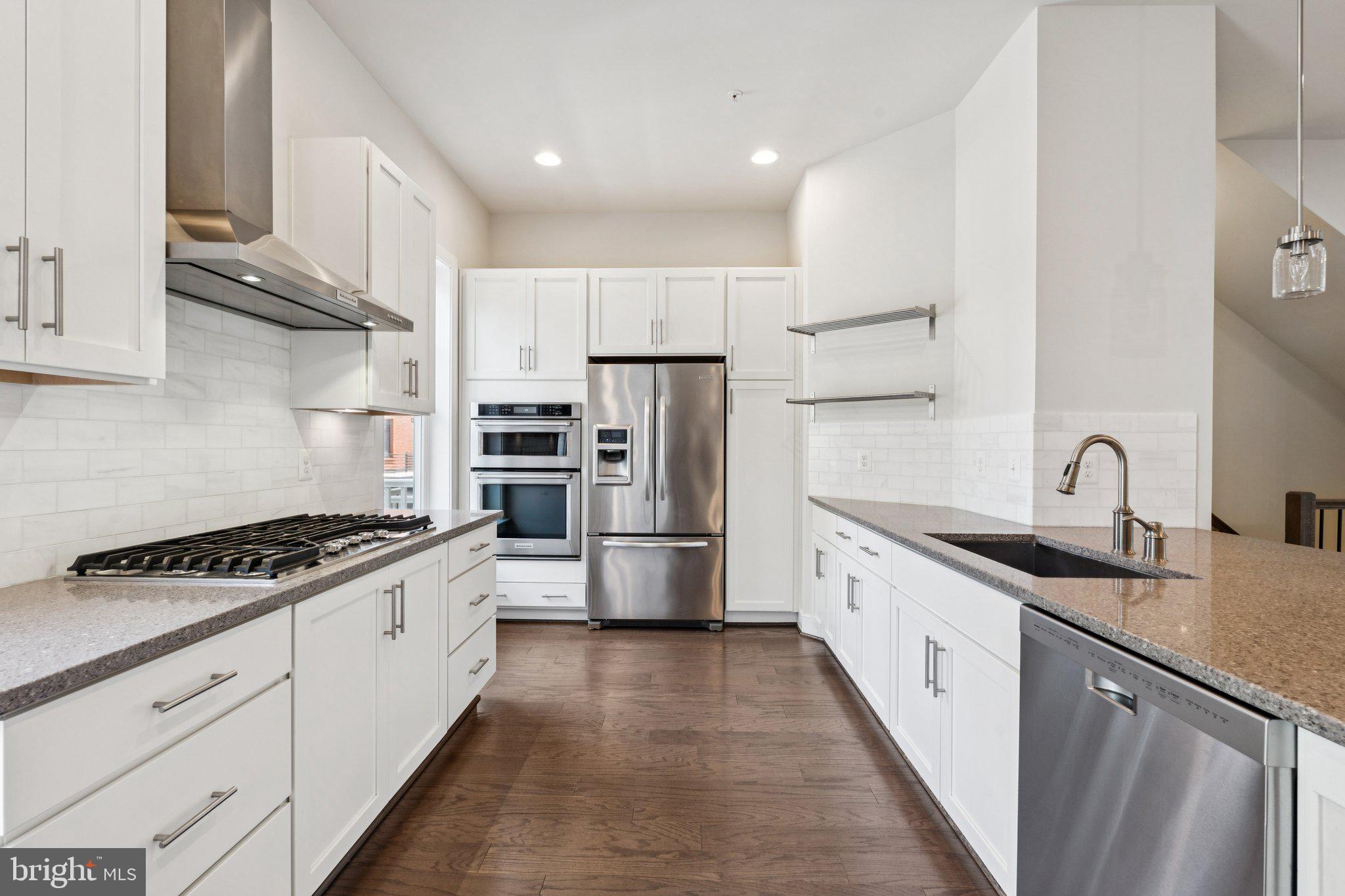 POTOMAC YARD - Residential Lease