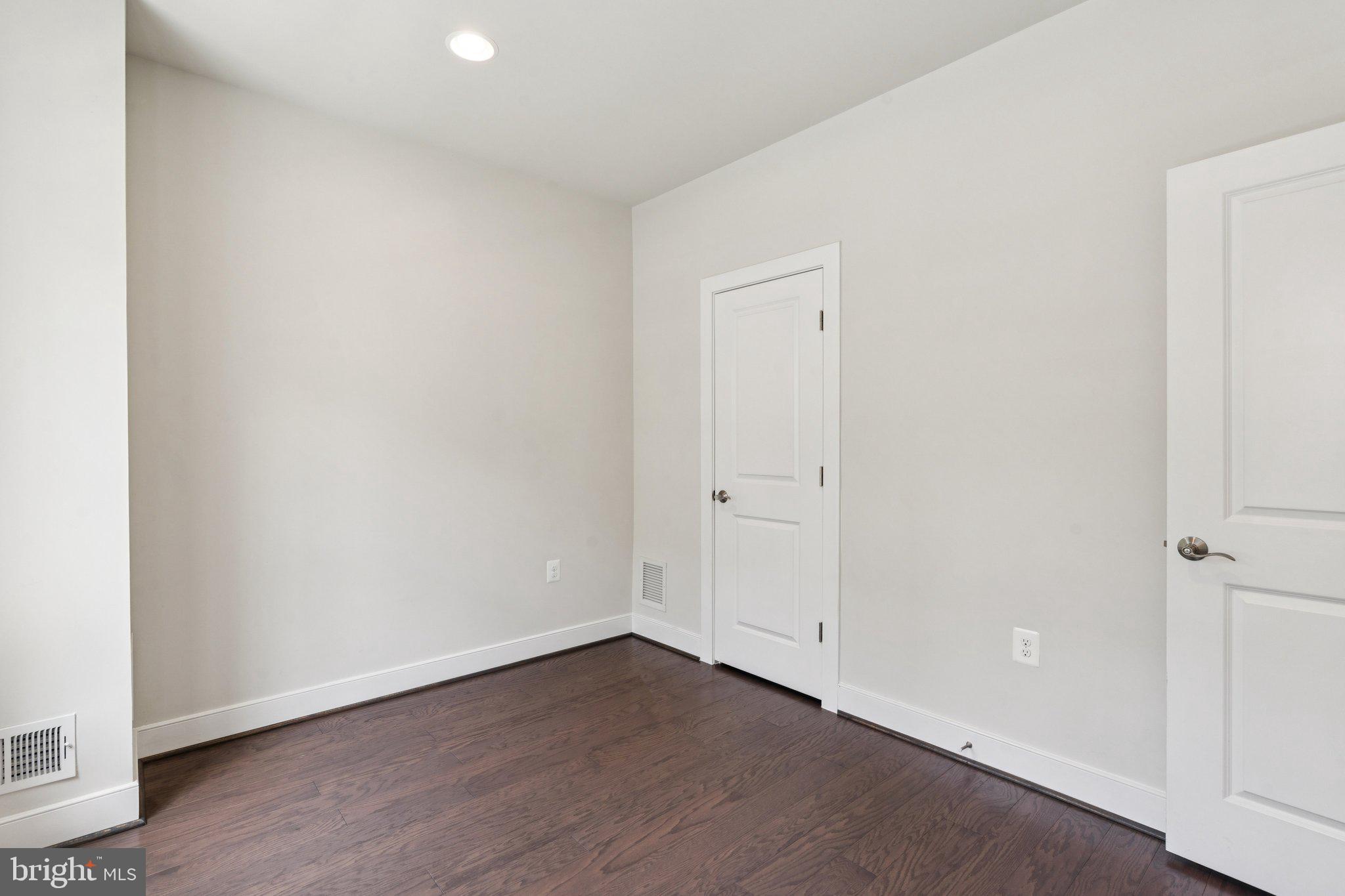 POTOMAC YARD - Residential Lease