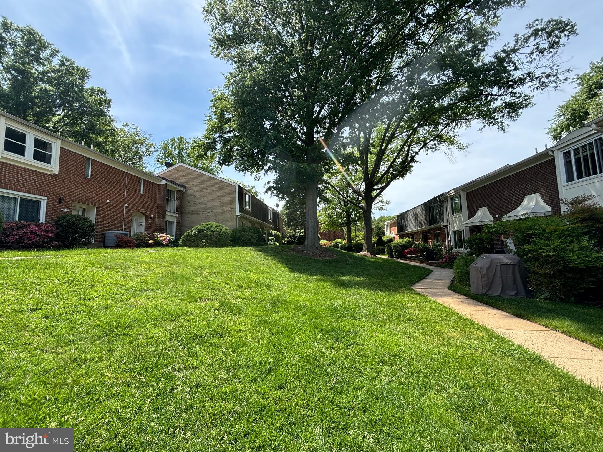 3738 PERSIMMON CIRCLE