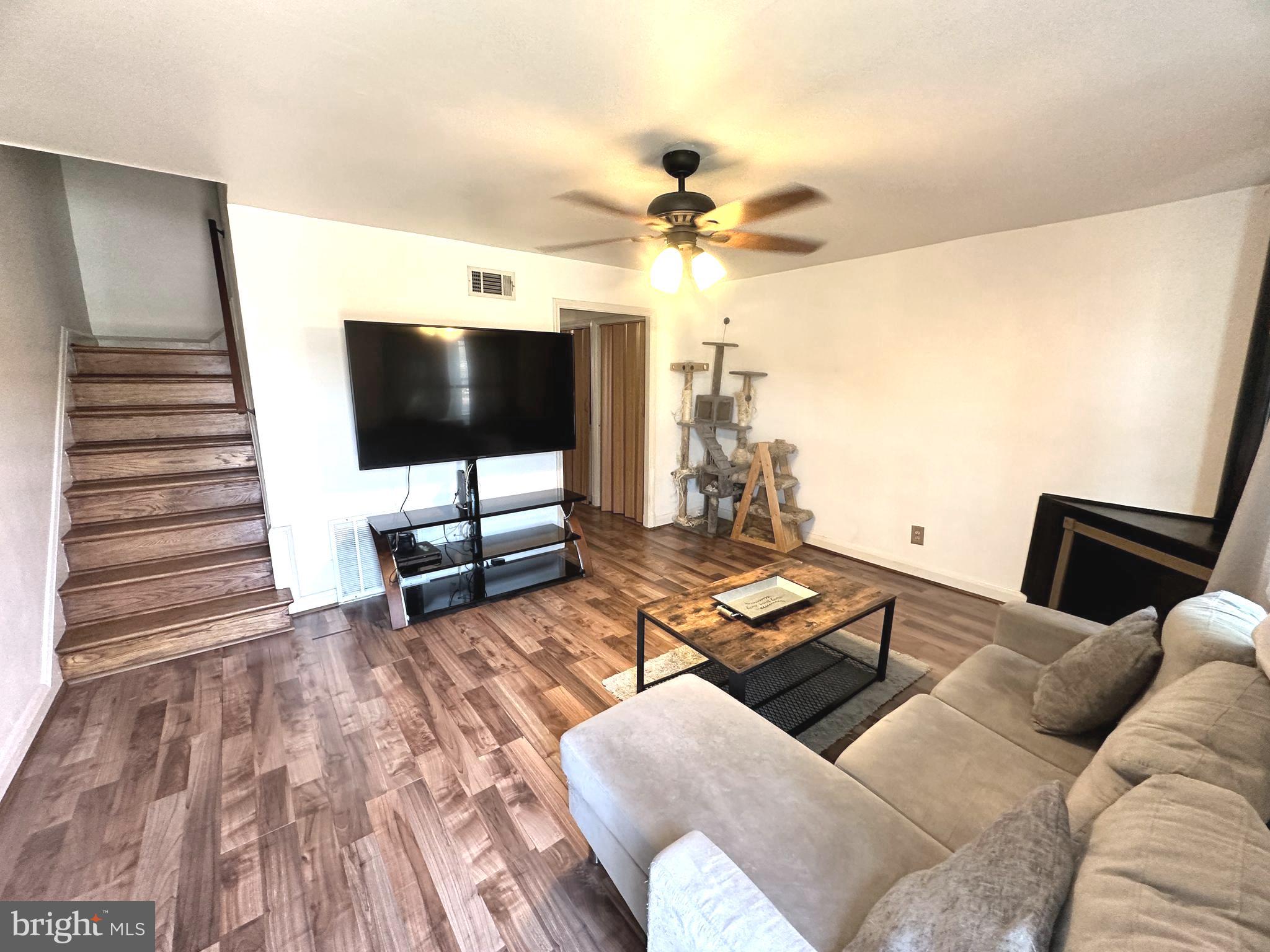 EASTFIELD - Residential