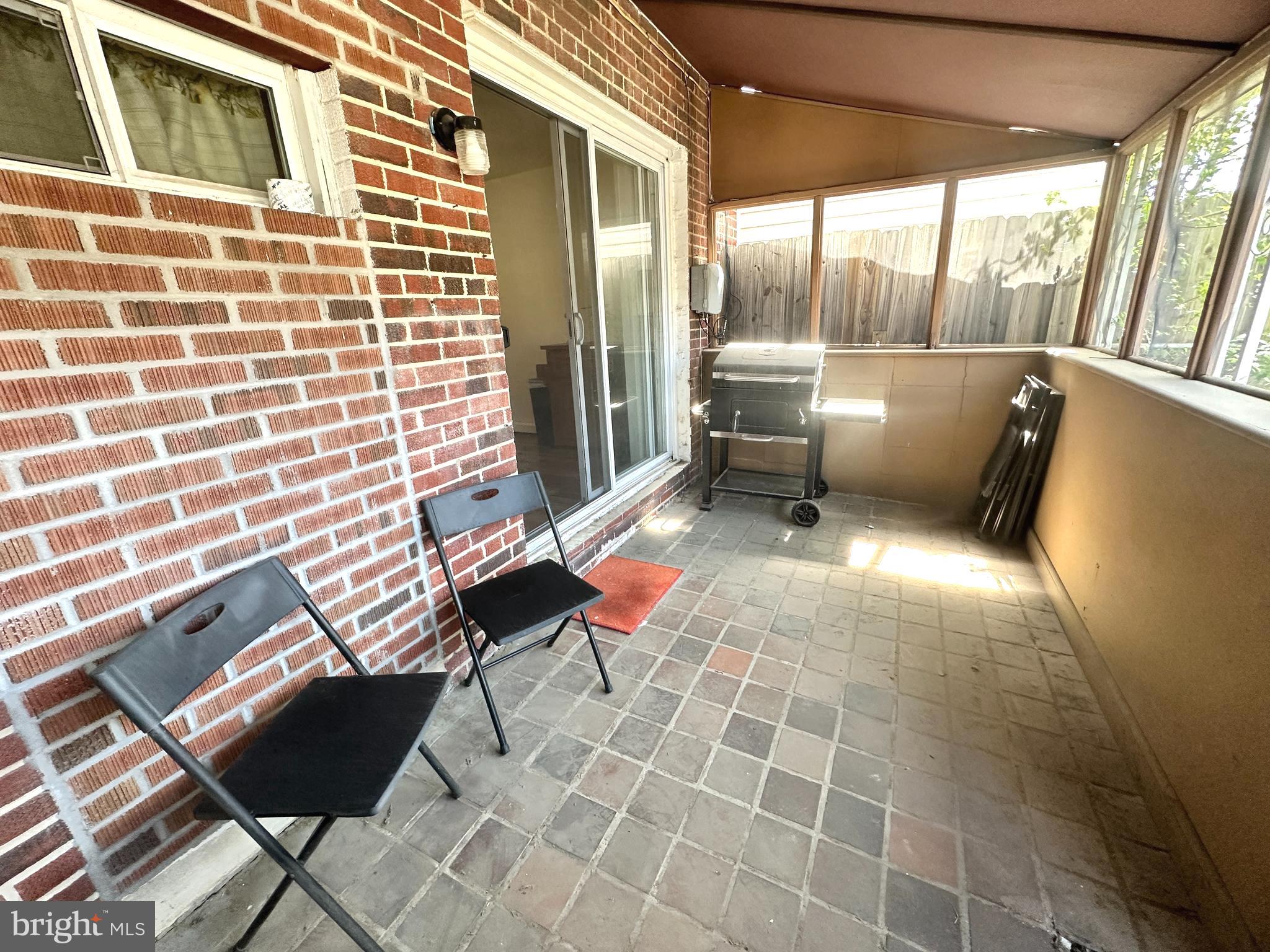 EASTFIELD - Residential