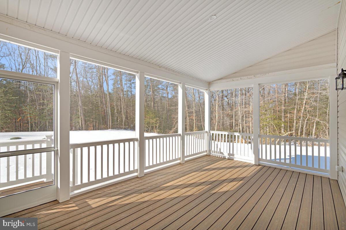 QUEEN ANNE COLONY - Residential