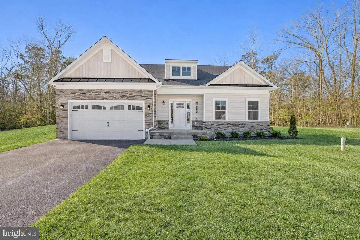 313 Columbia Lane
