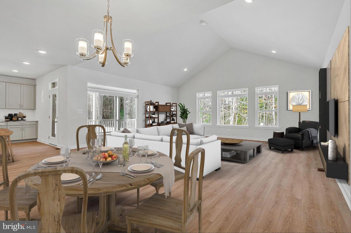 QUEEN ANNE COLONY - Residential