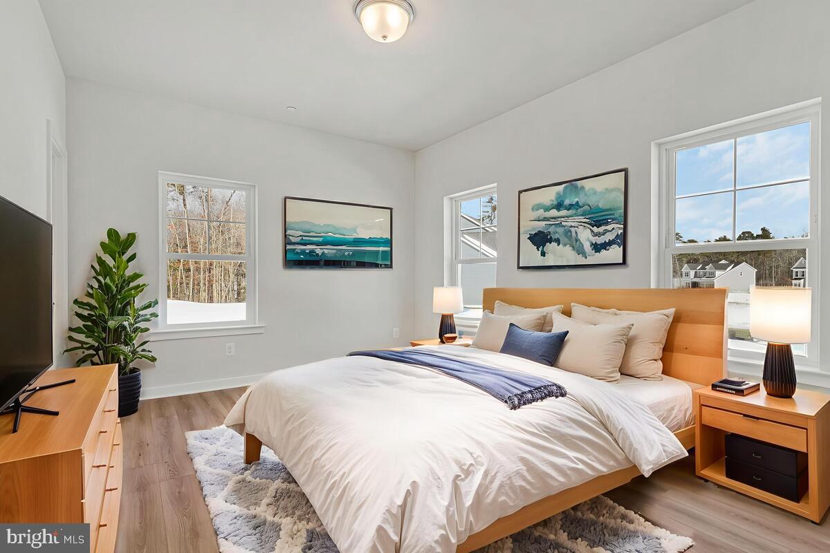 QUEEN ANNE COLONY - Residential