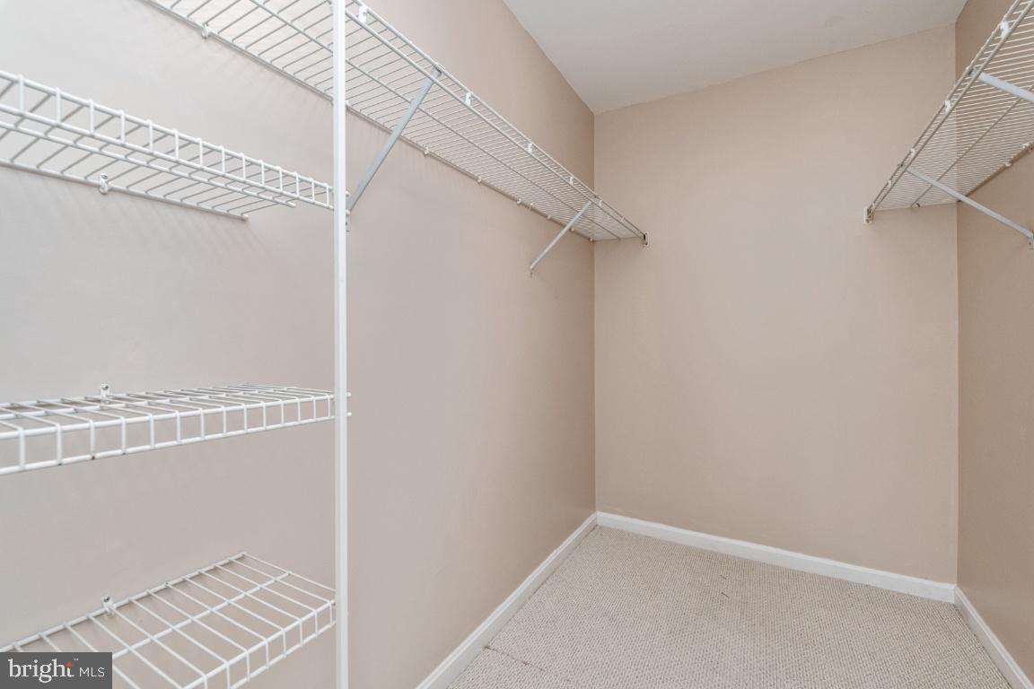 FALLS GABLE - Residential