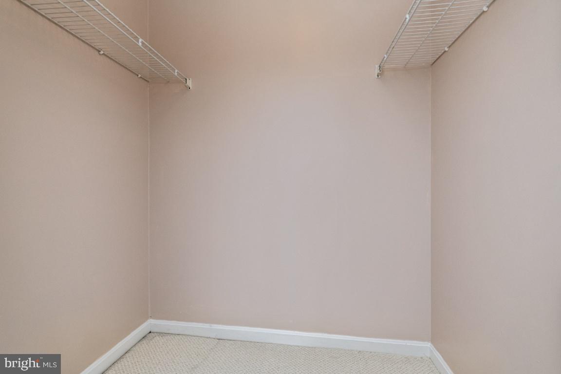 FALLS GABLE - Residential