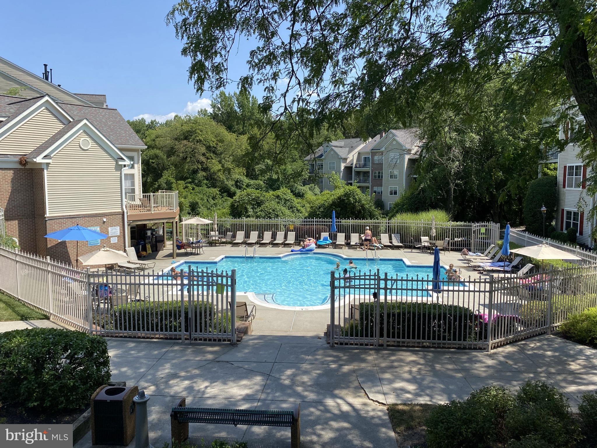 FALLS GABLE - Residential